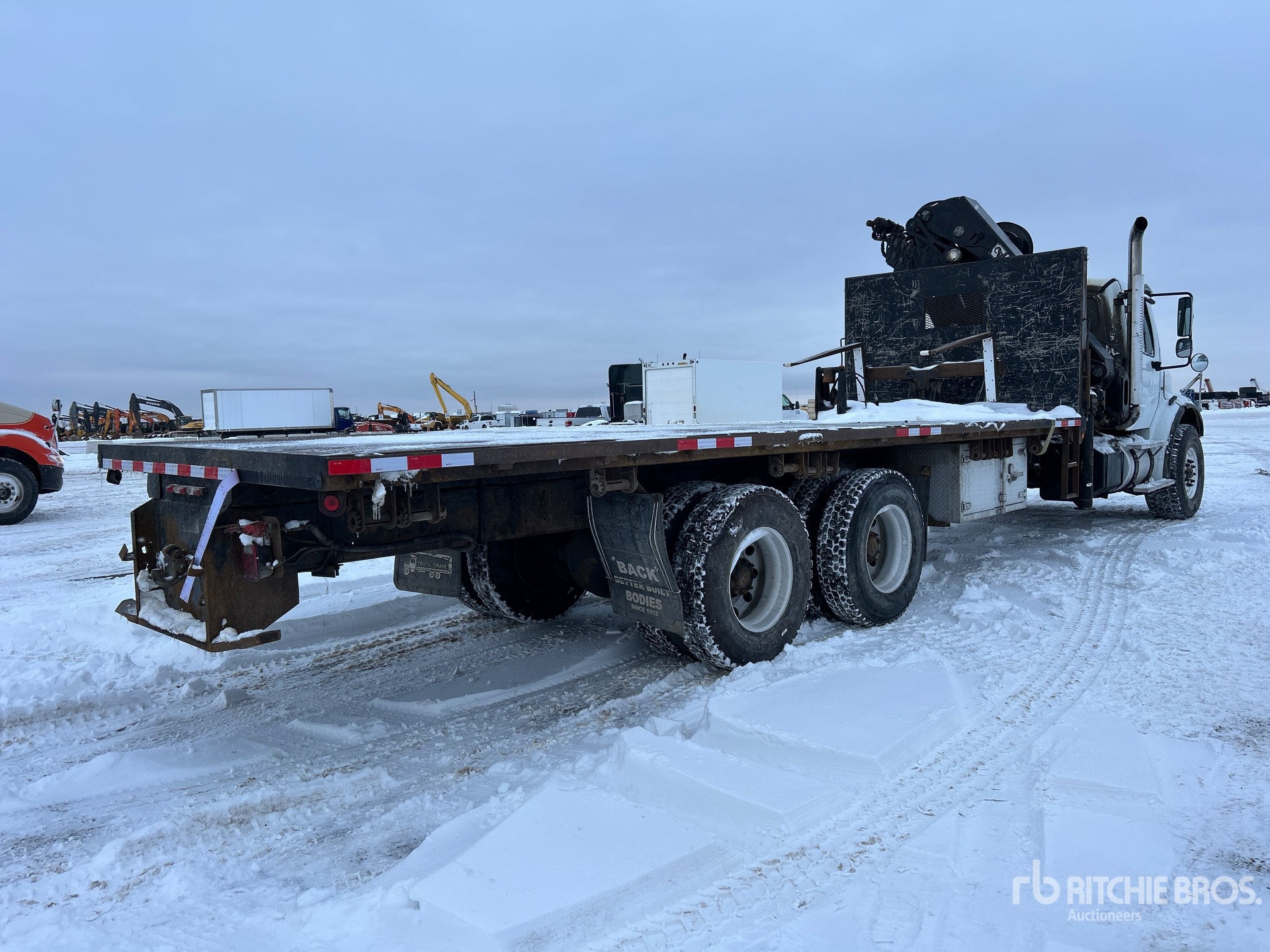 General Appearance with Imagen: esquina trasera derecha