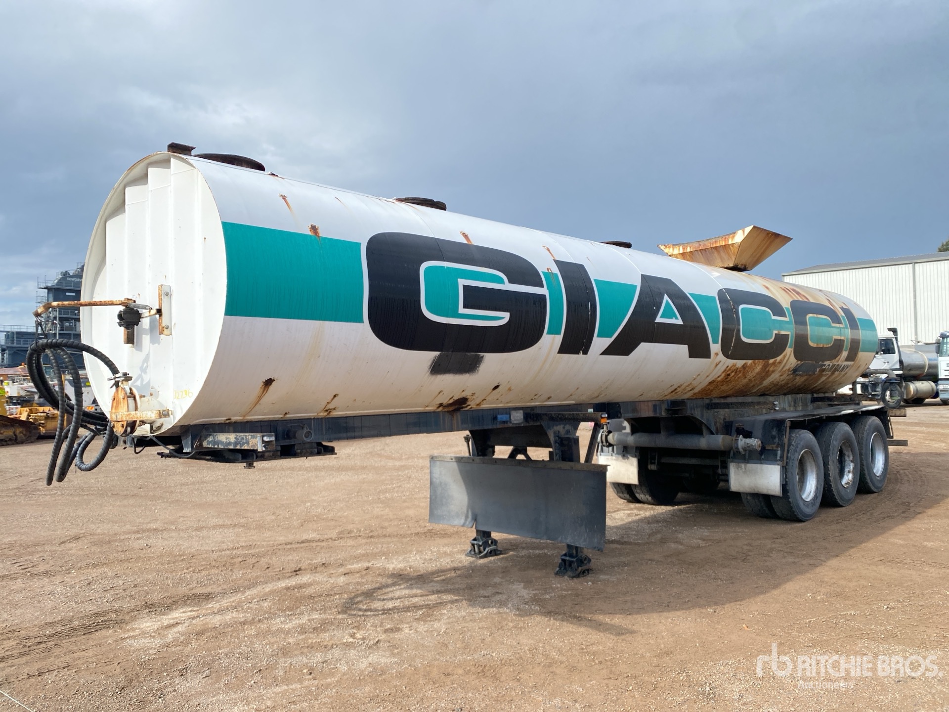 General Appearance with Image, coin avant droit