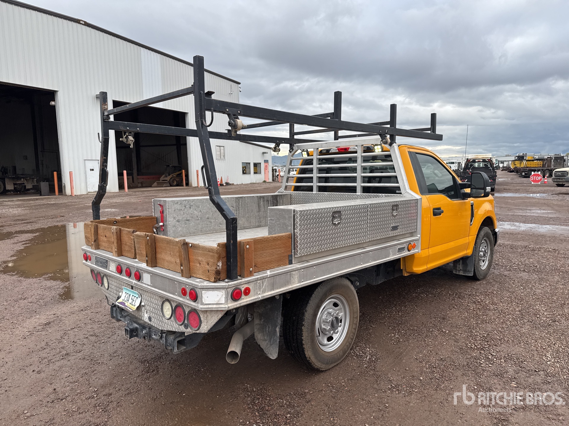 General Appearance with Picture, Right Rear Corner