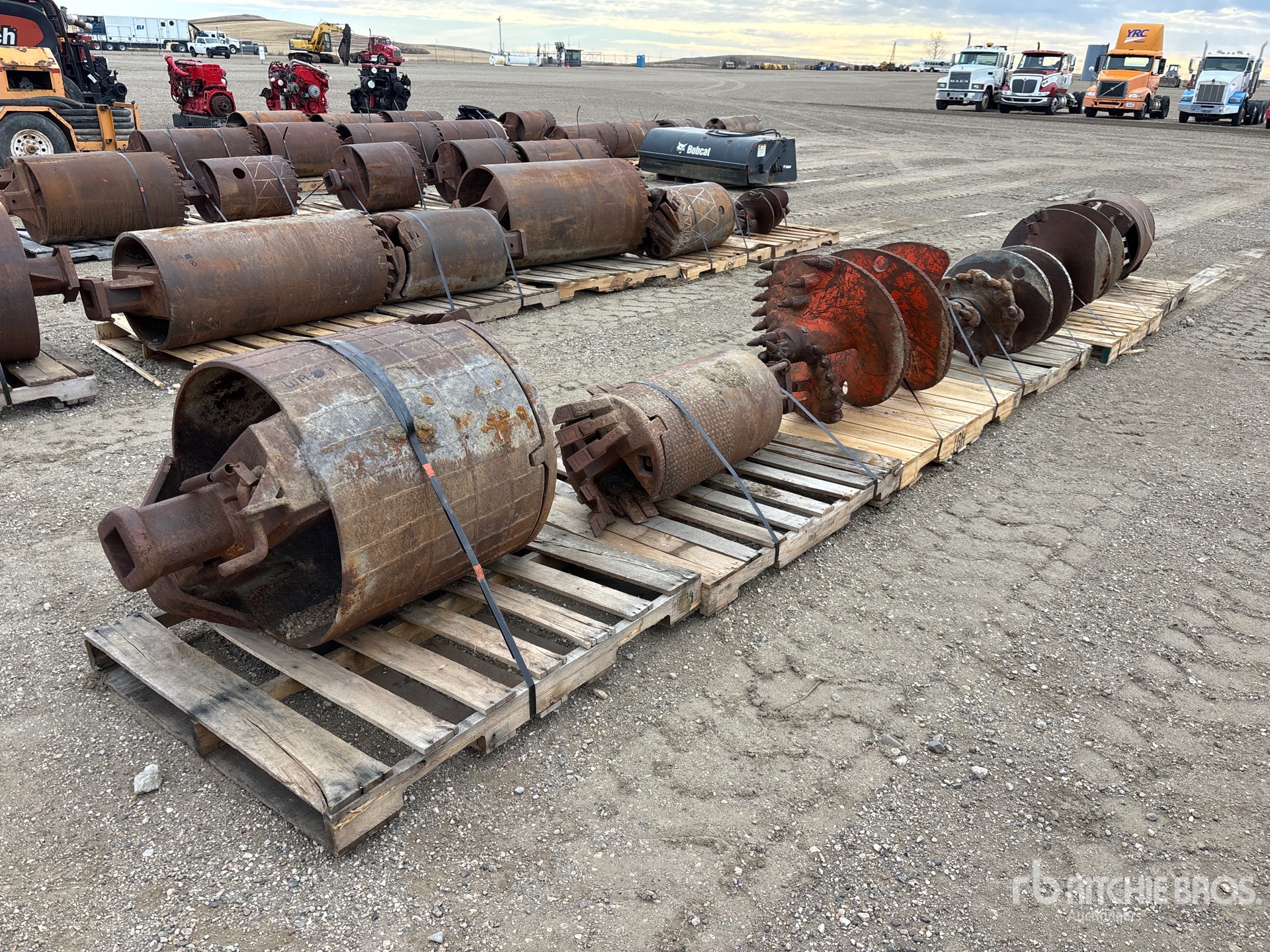 General Appearance with Bild, Ecke vorne links