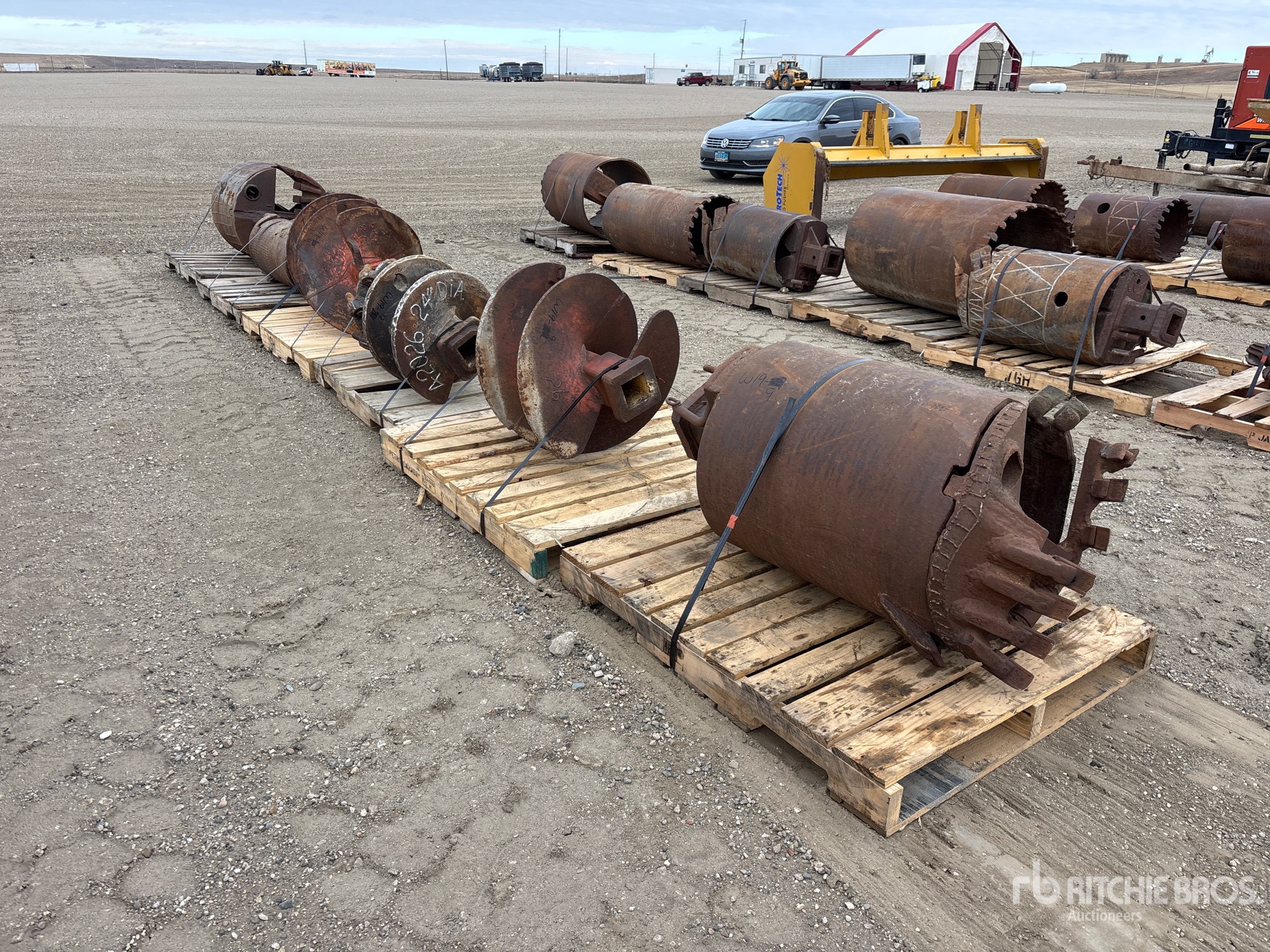 General Appearance with Bild, Ecke hinten links