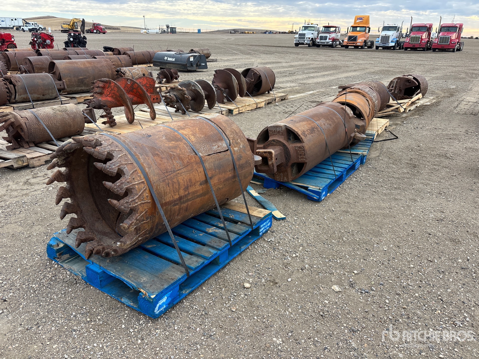 General Appearance with Bild, Ecke vorne links