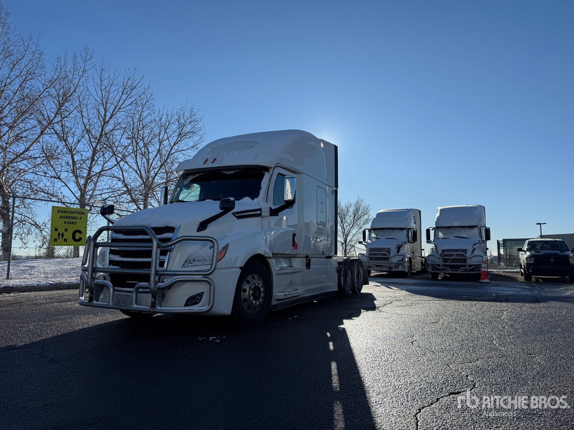 General Appearance with Imagen: esquina delantera izquierda