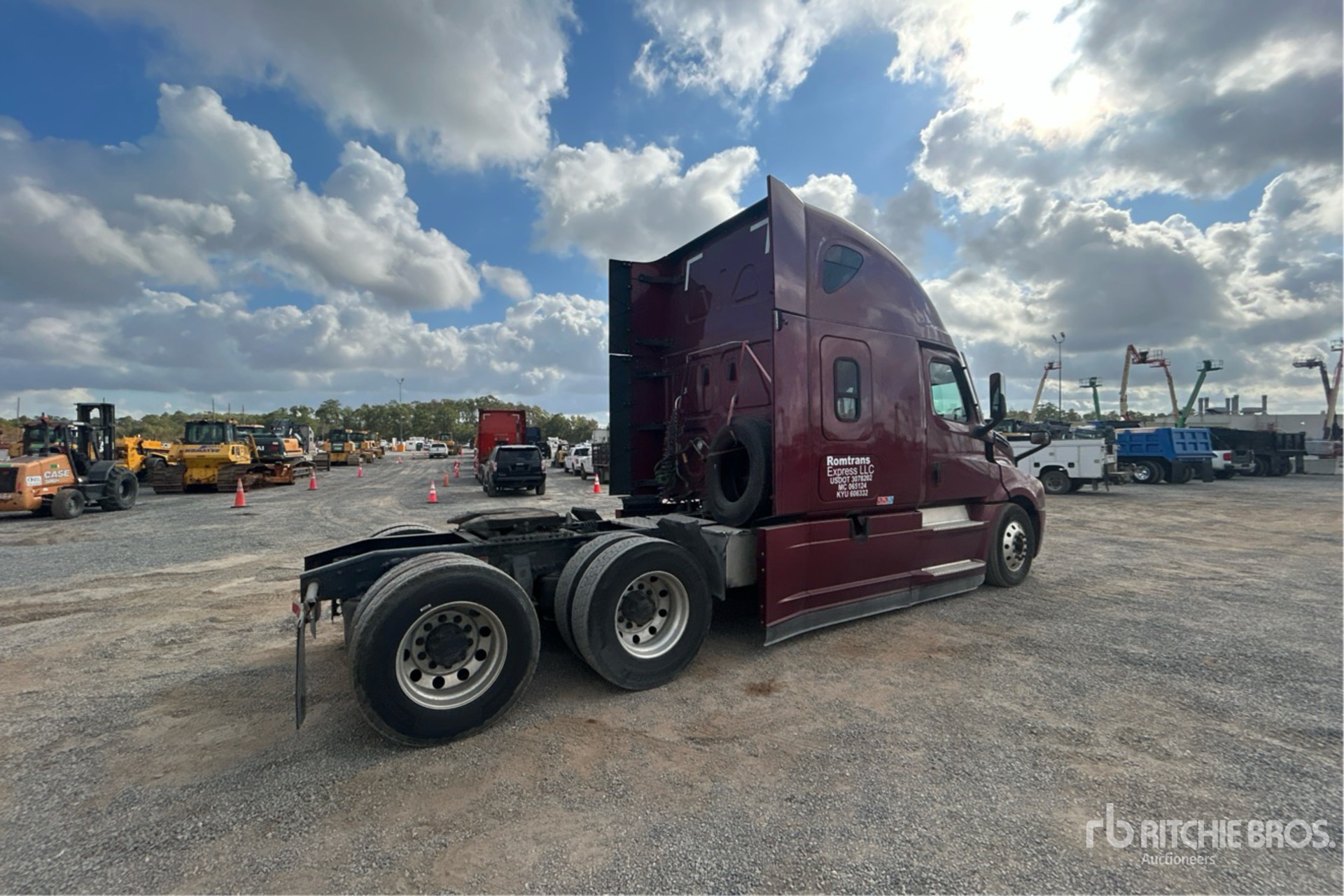 General Appearance with Picture, Right Rear Corner