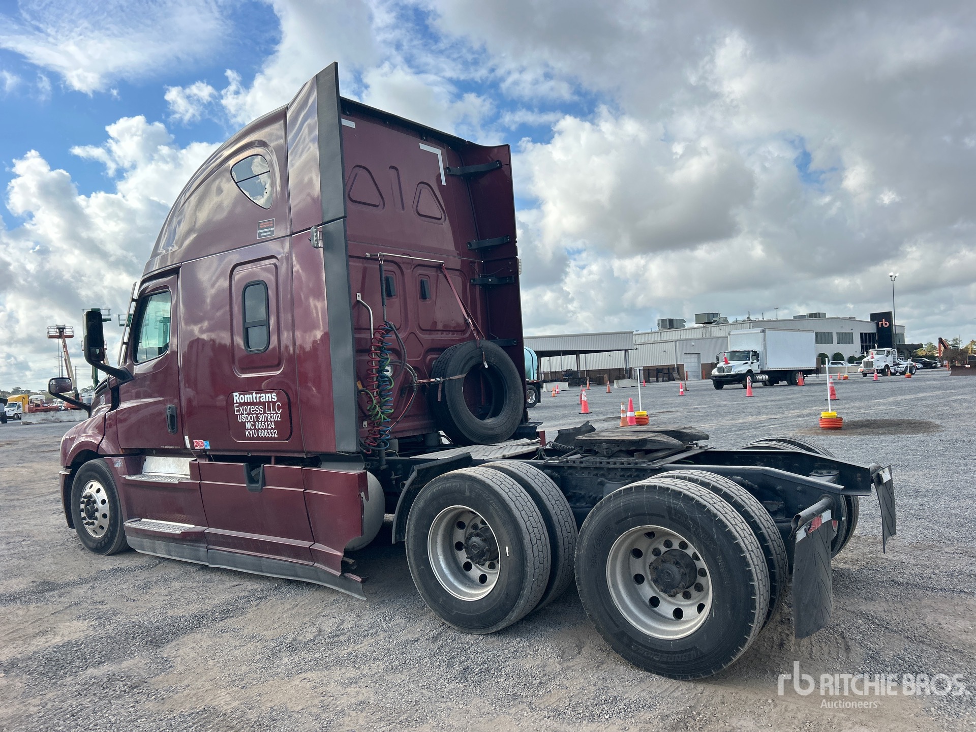 General Appearance with Picture, Left Rear Corner