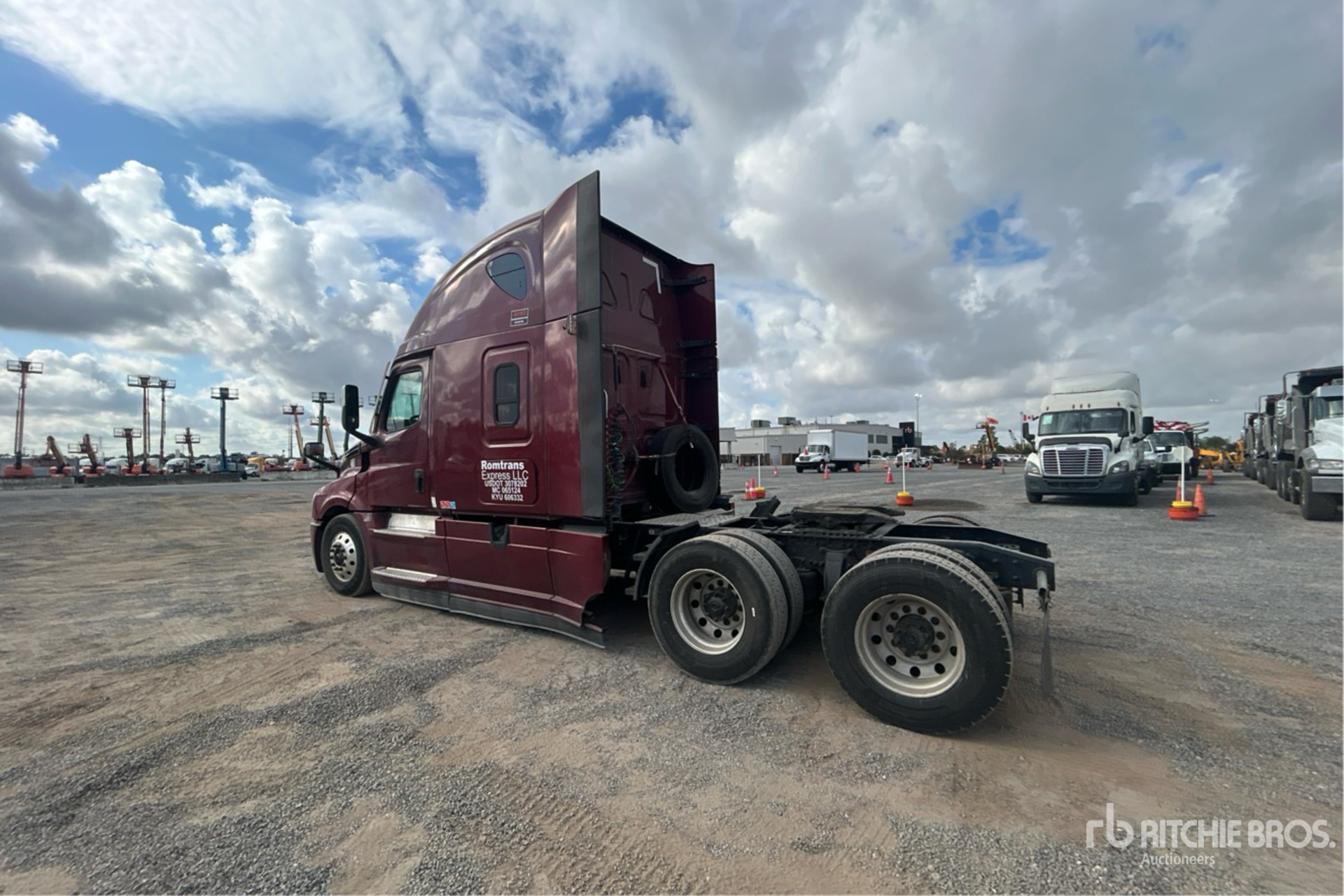 General Appearance with Picture, Left Rear Corner