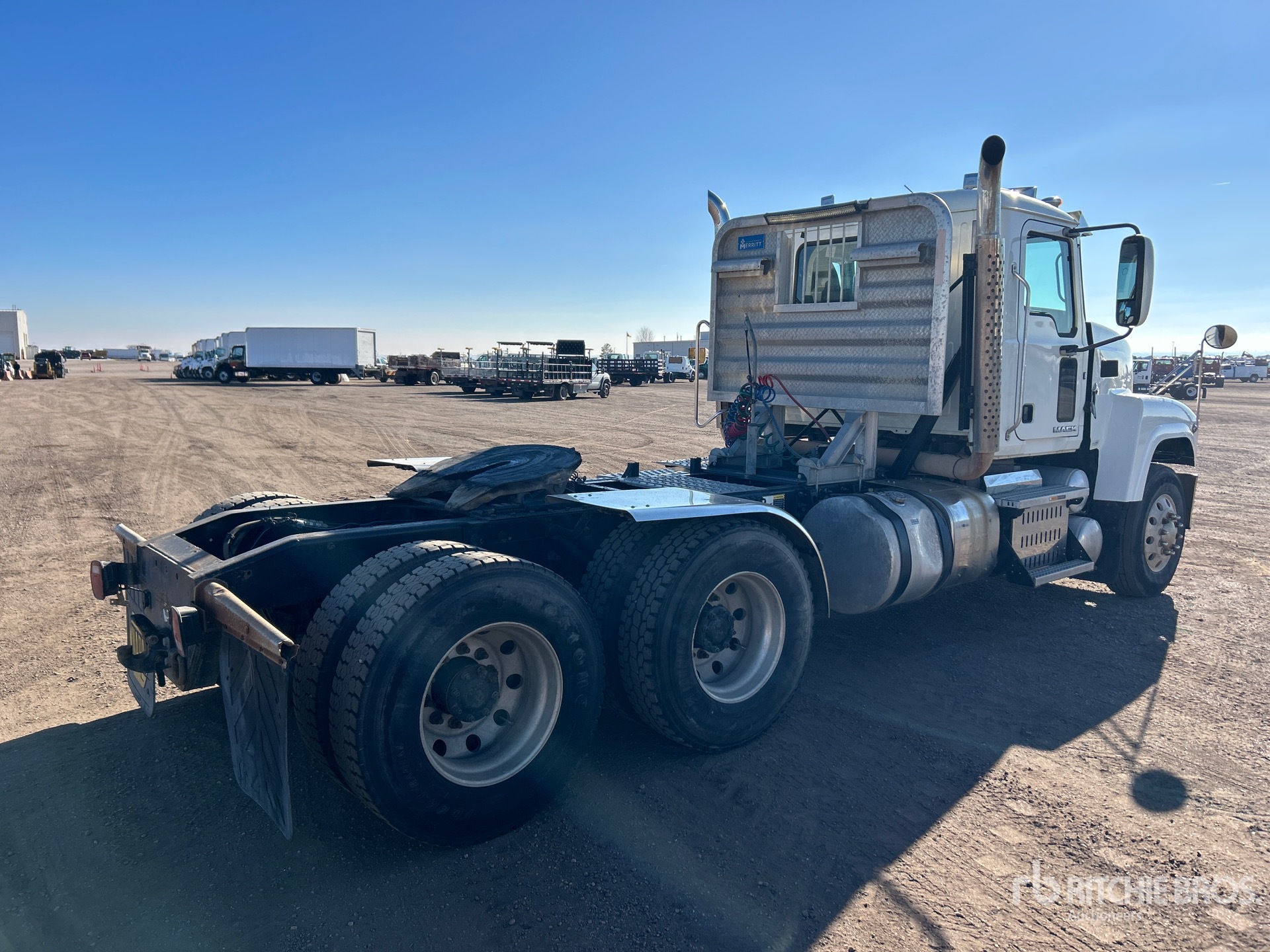 General Appearance with Imagen: esquina trasera derecha