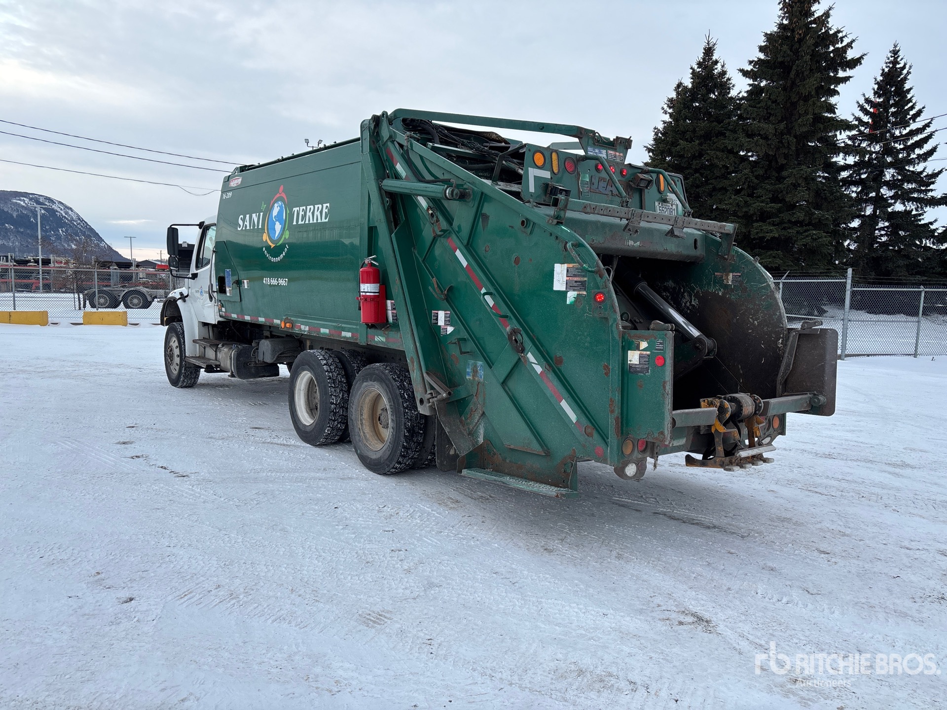 General Appearance with Picture, Left Rear Corner