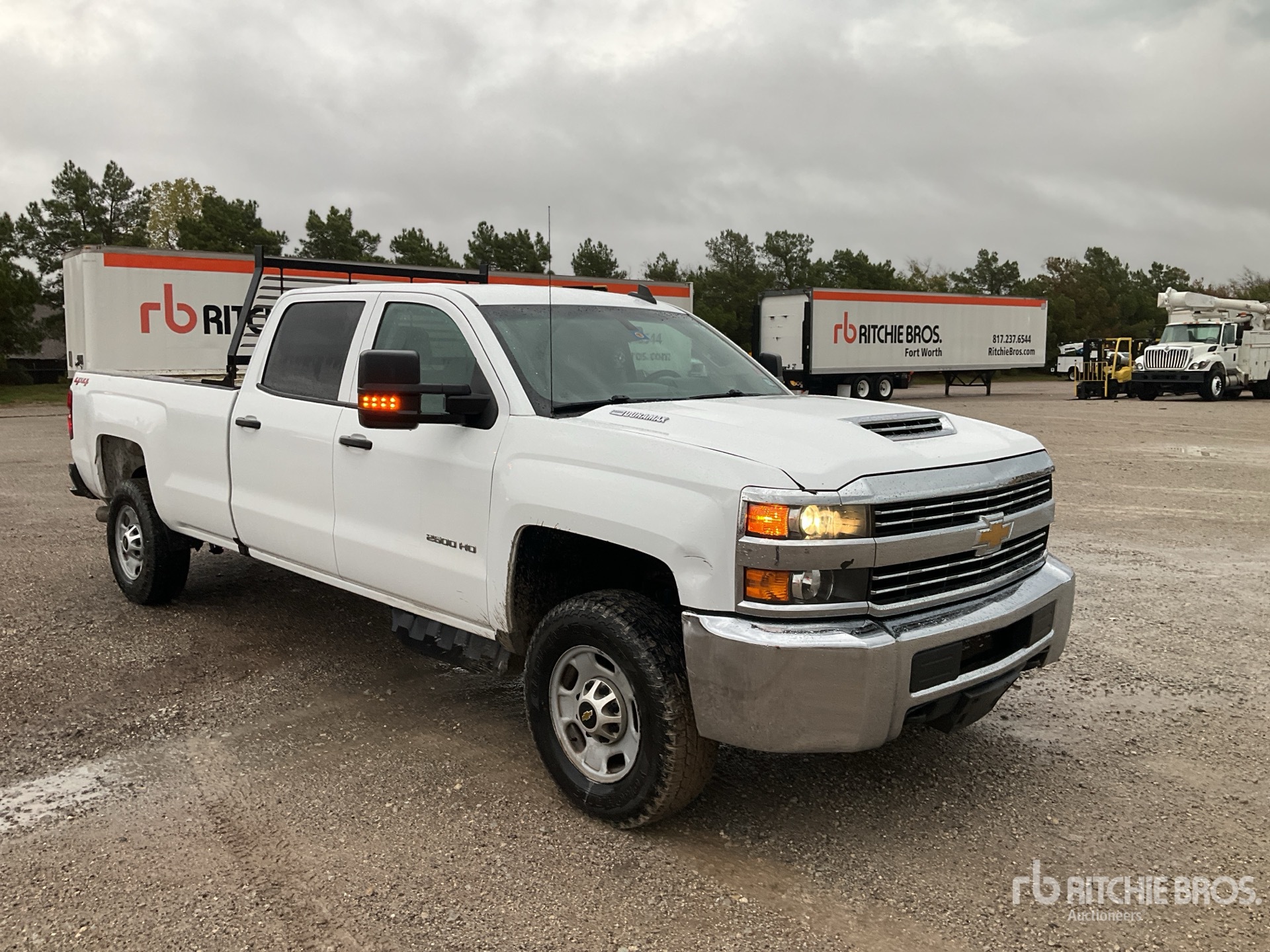 Aspect général with Image, coin avant droit