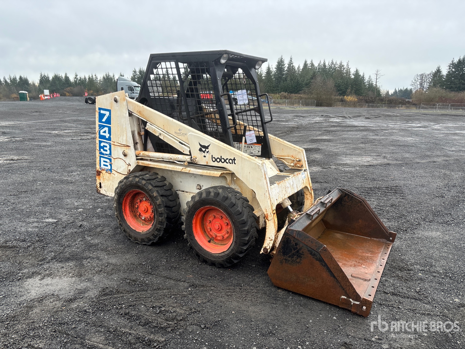 General Appearance with Picture, Right Front Corner