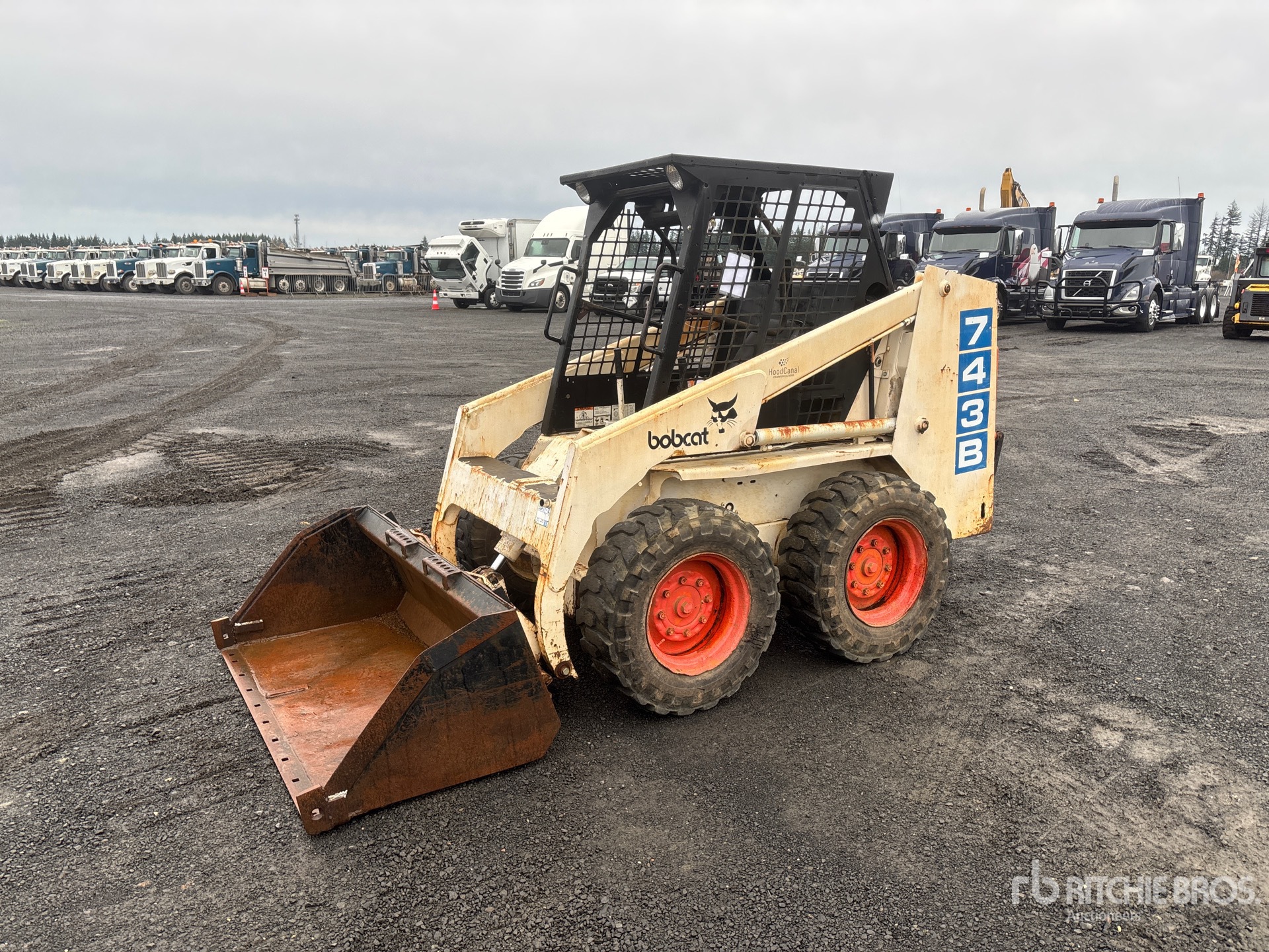 General Appearance with Picture, Left Front Corner