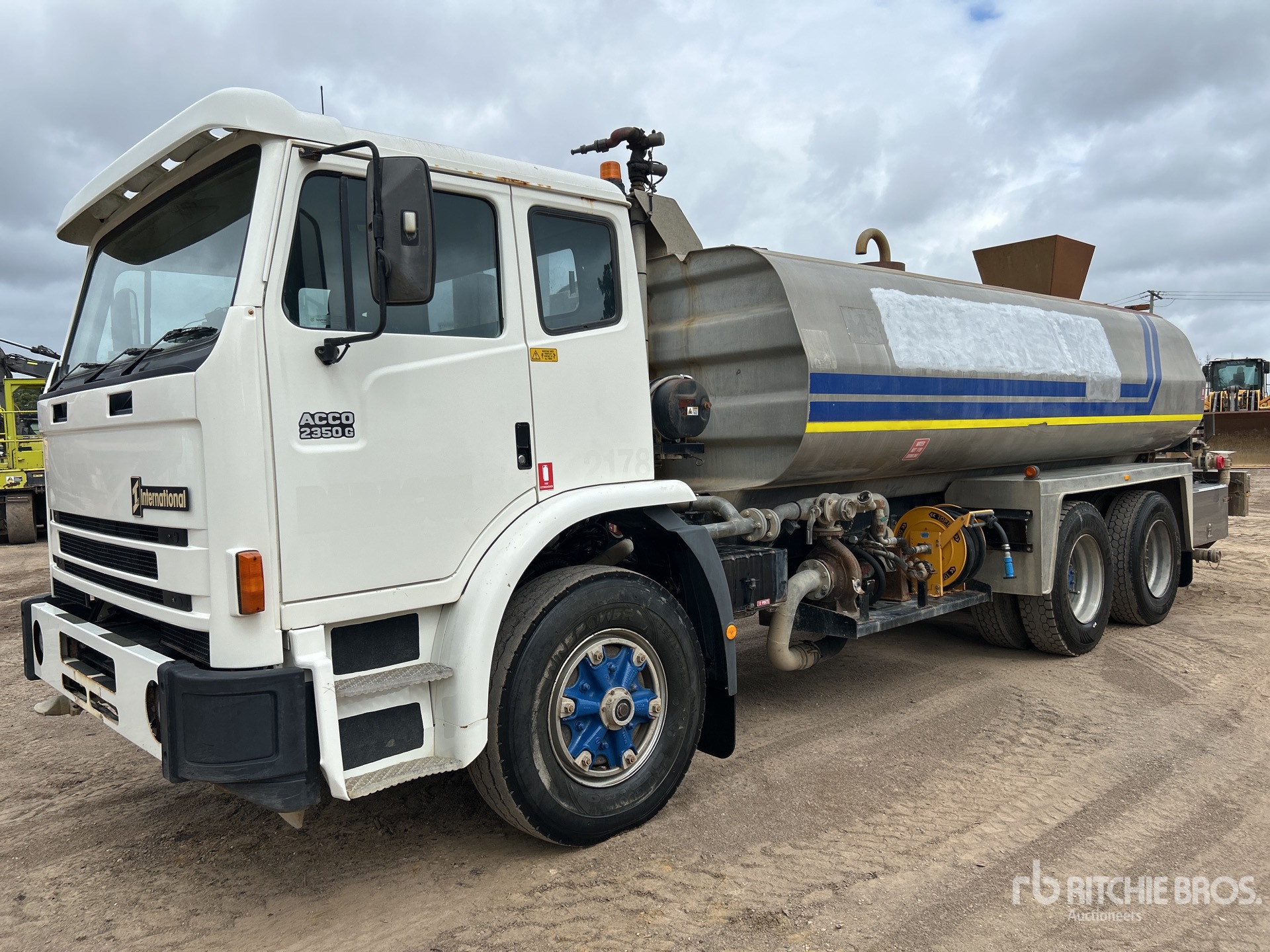 General Appearance with Zdjęcie, prawy górny róg