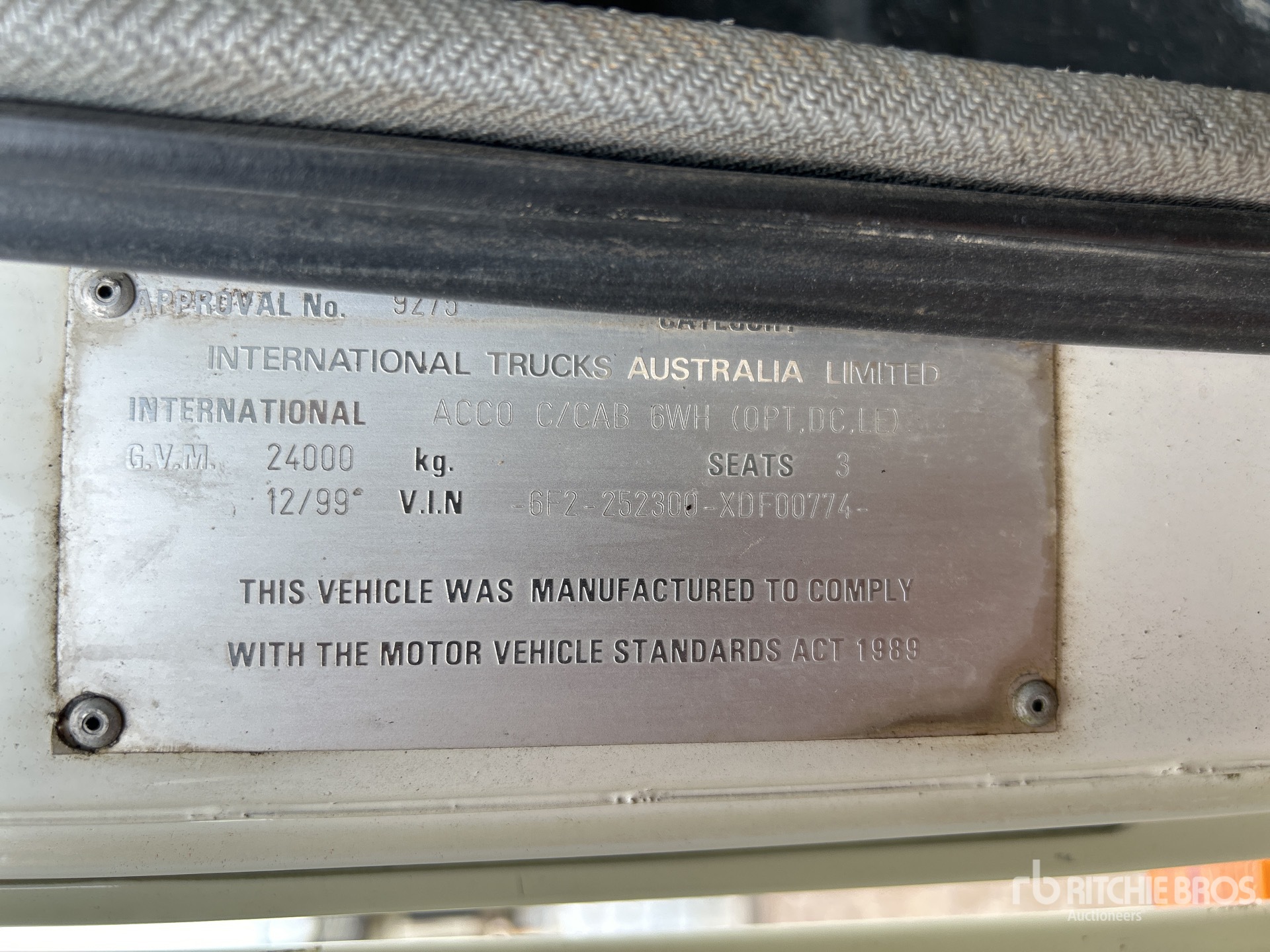 General Appearance with Numer seryjny/numer identyfikacyjny pojazdu