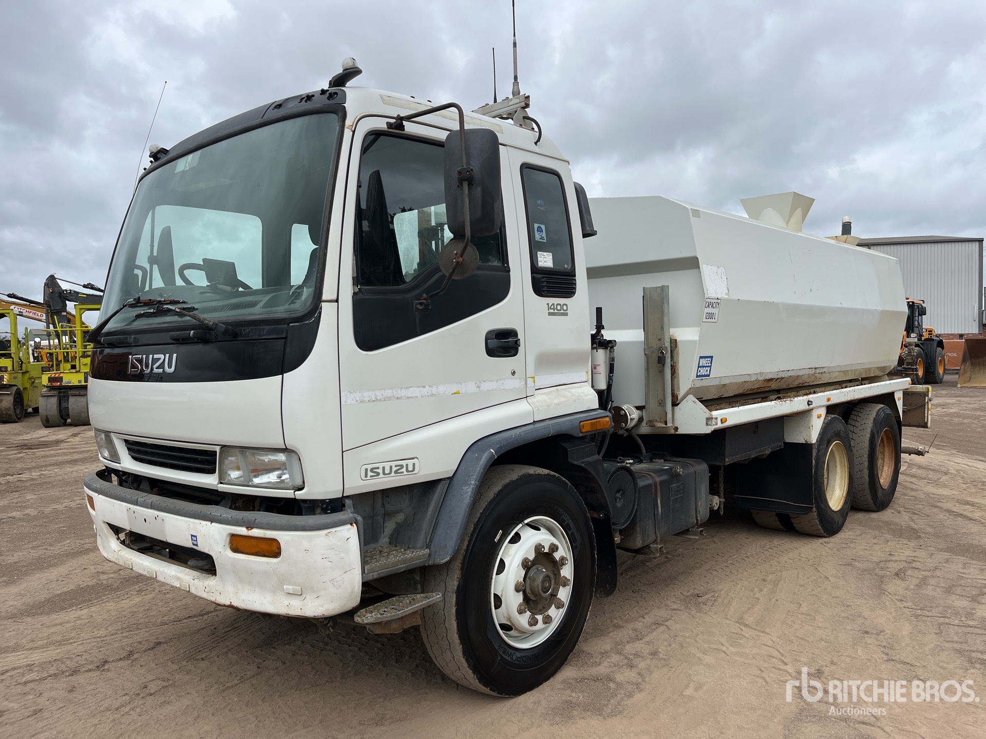 General Appearance with Imagen: esquina delantera derecha