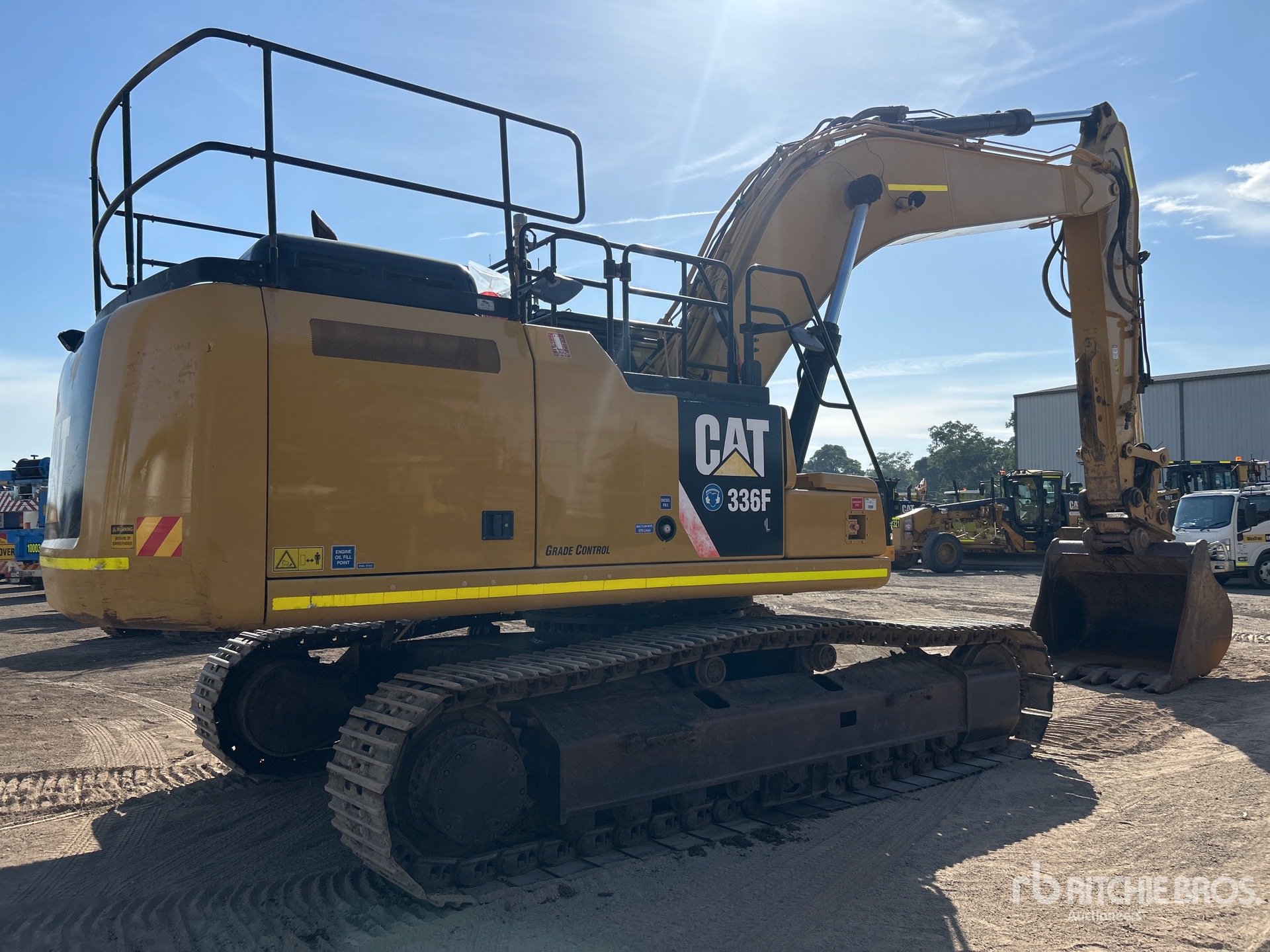 General Appearance with Imagen: esquina trasera derecha