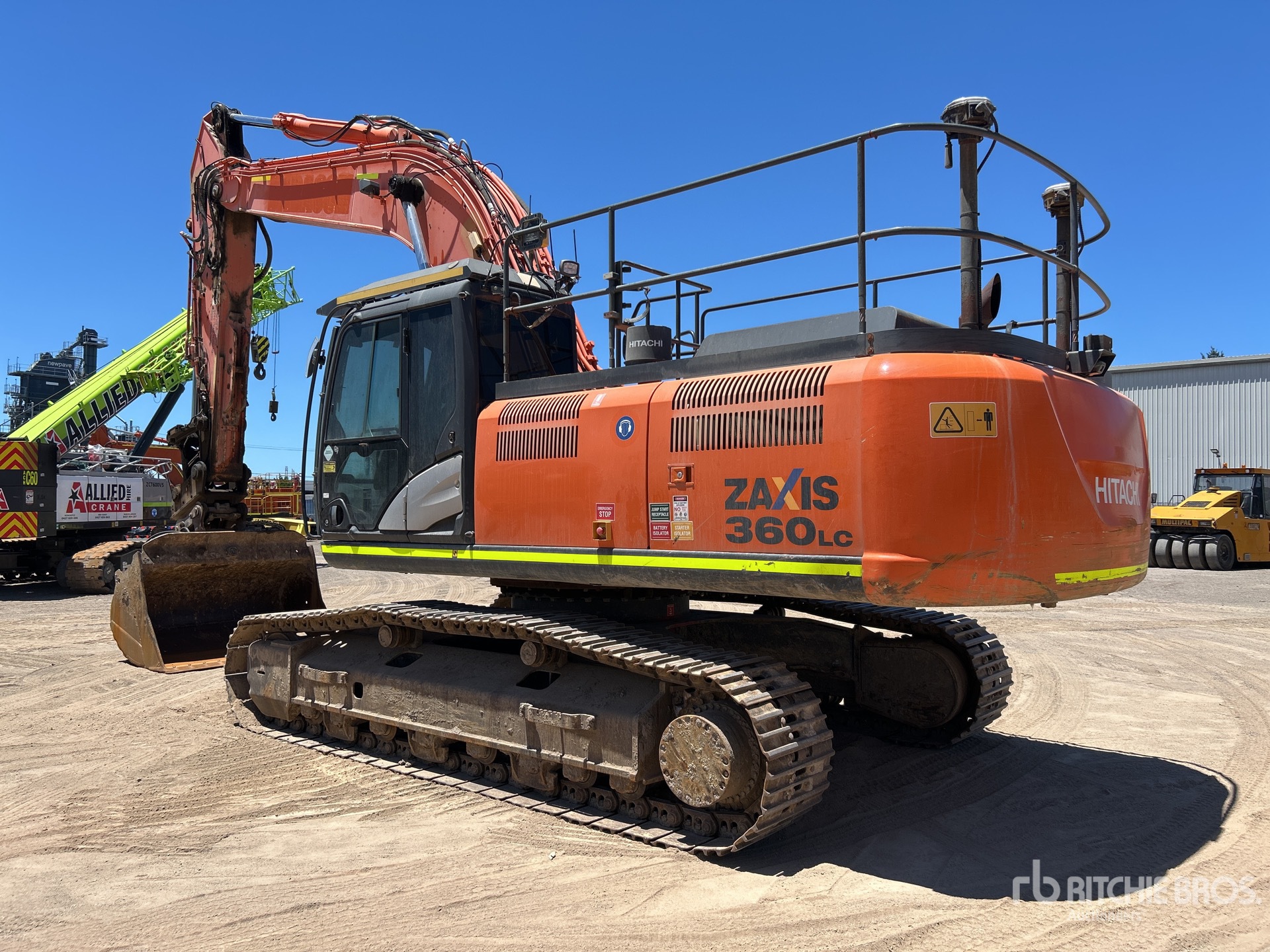 Aspect général with Image, coin arrière gauche