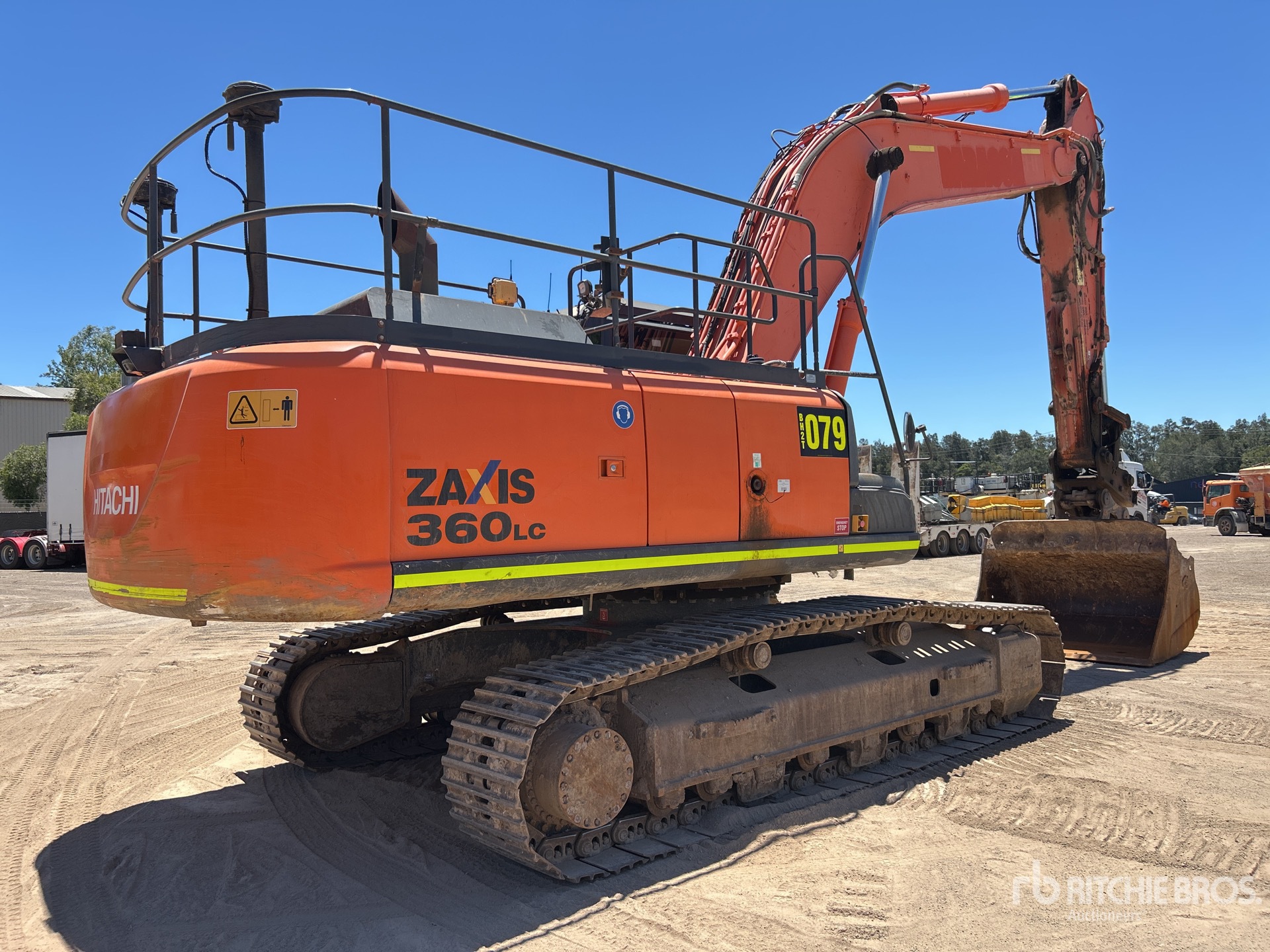 Aspect général with Image, coin arrière droit