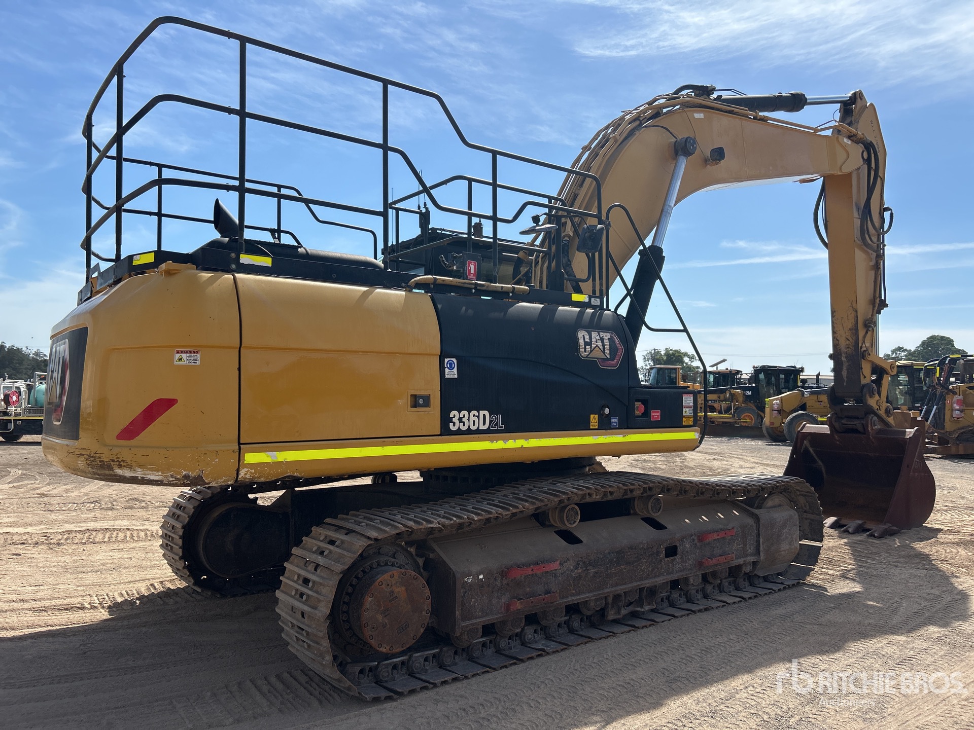 General Appearance with Bild, Ecke hinten rechts