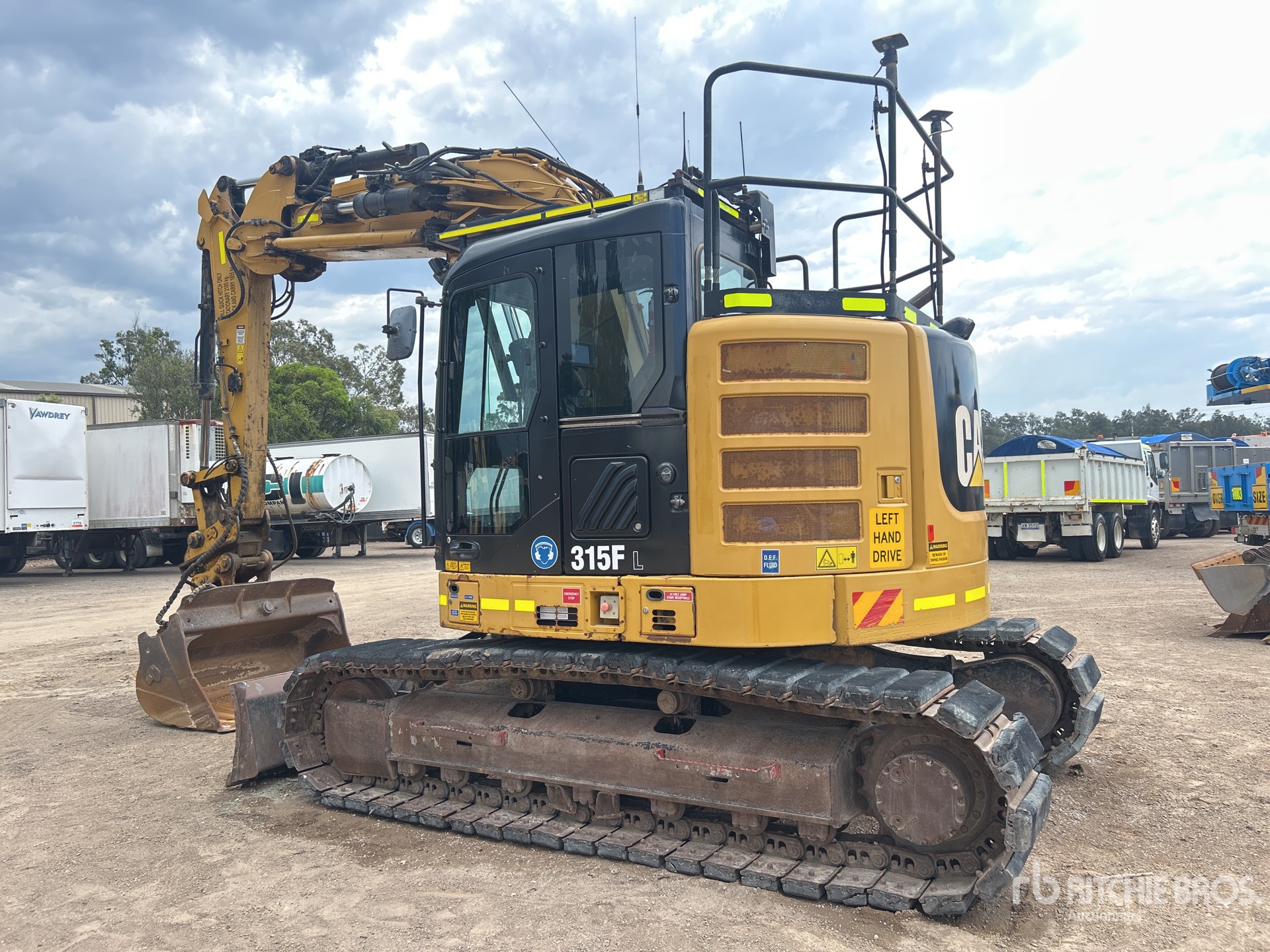 General Appearance with Picture, Left Rear Corner