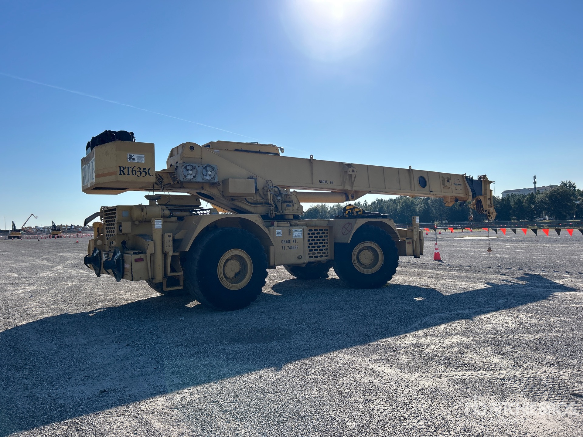 General Appearance with Imagen: esquina trasera derecha