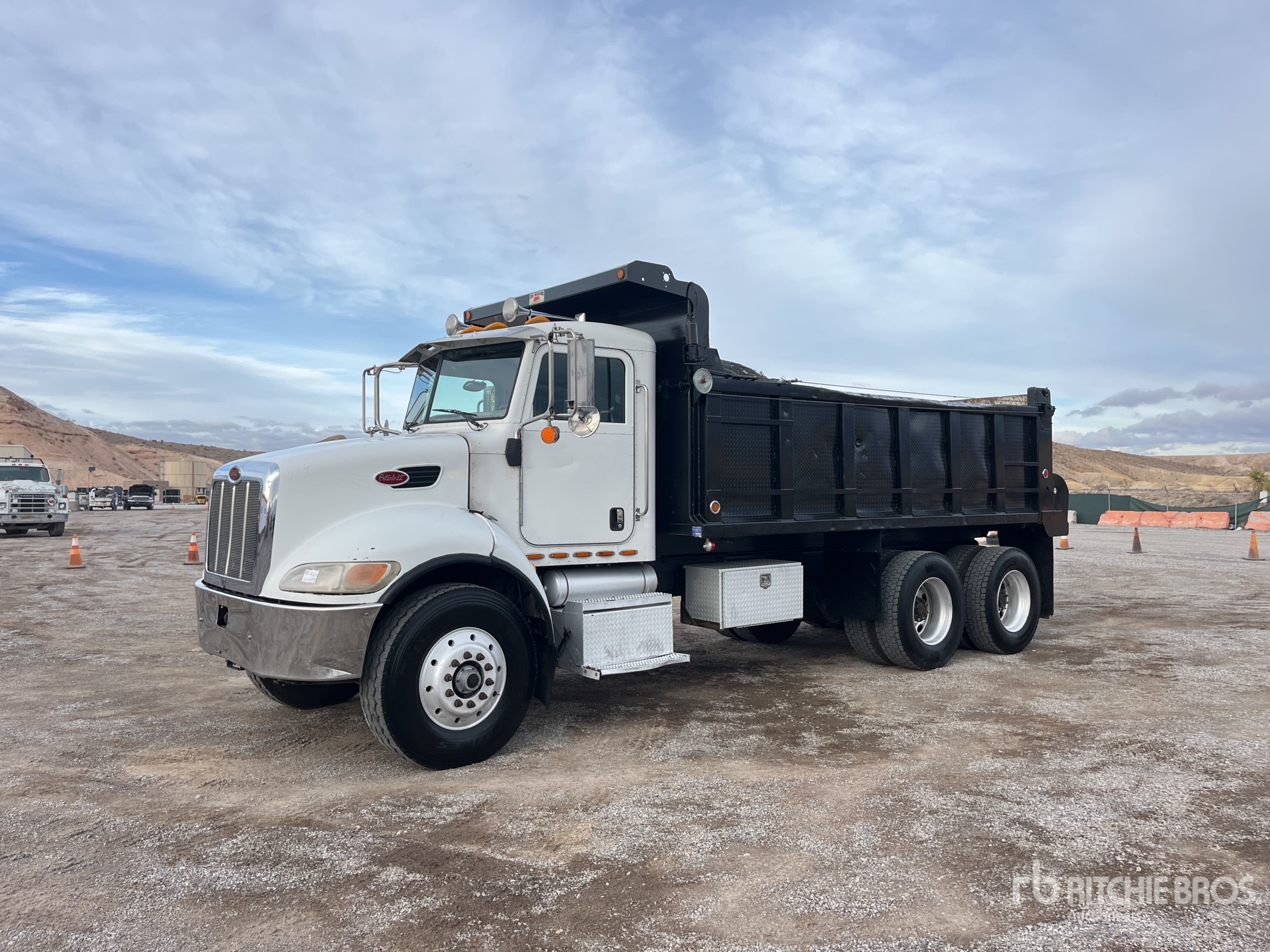 General Appearance with Featured Photo