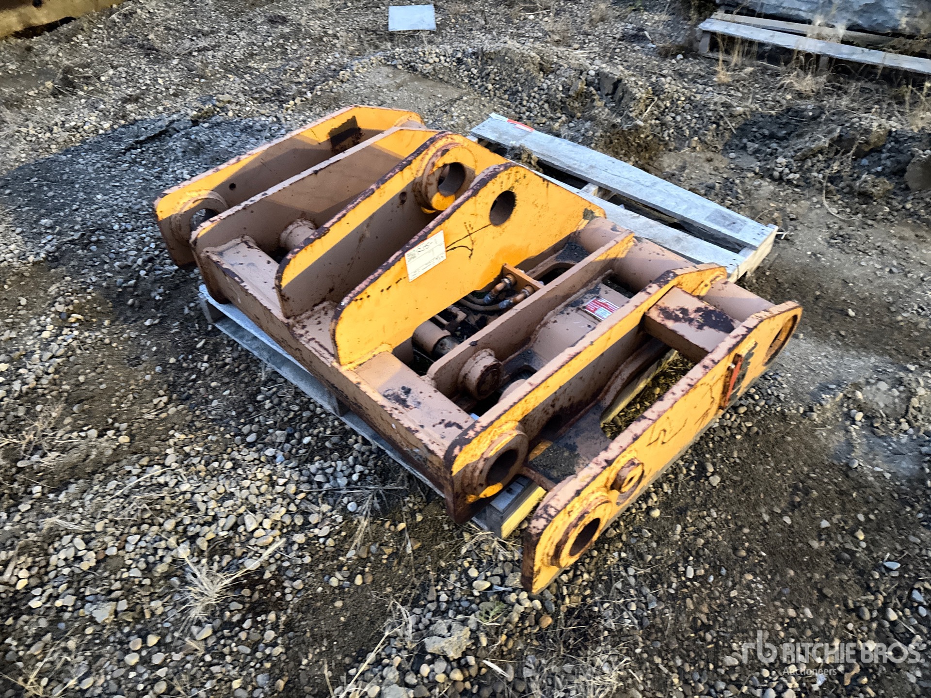 General Appearance with Foto, angolo anteriore sinistro