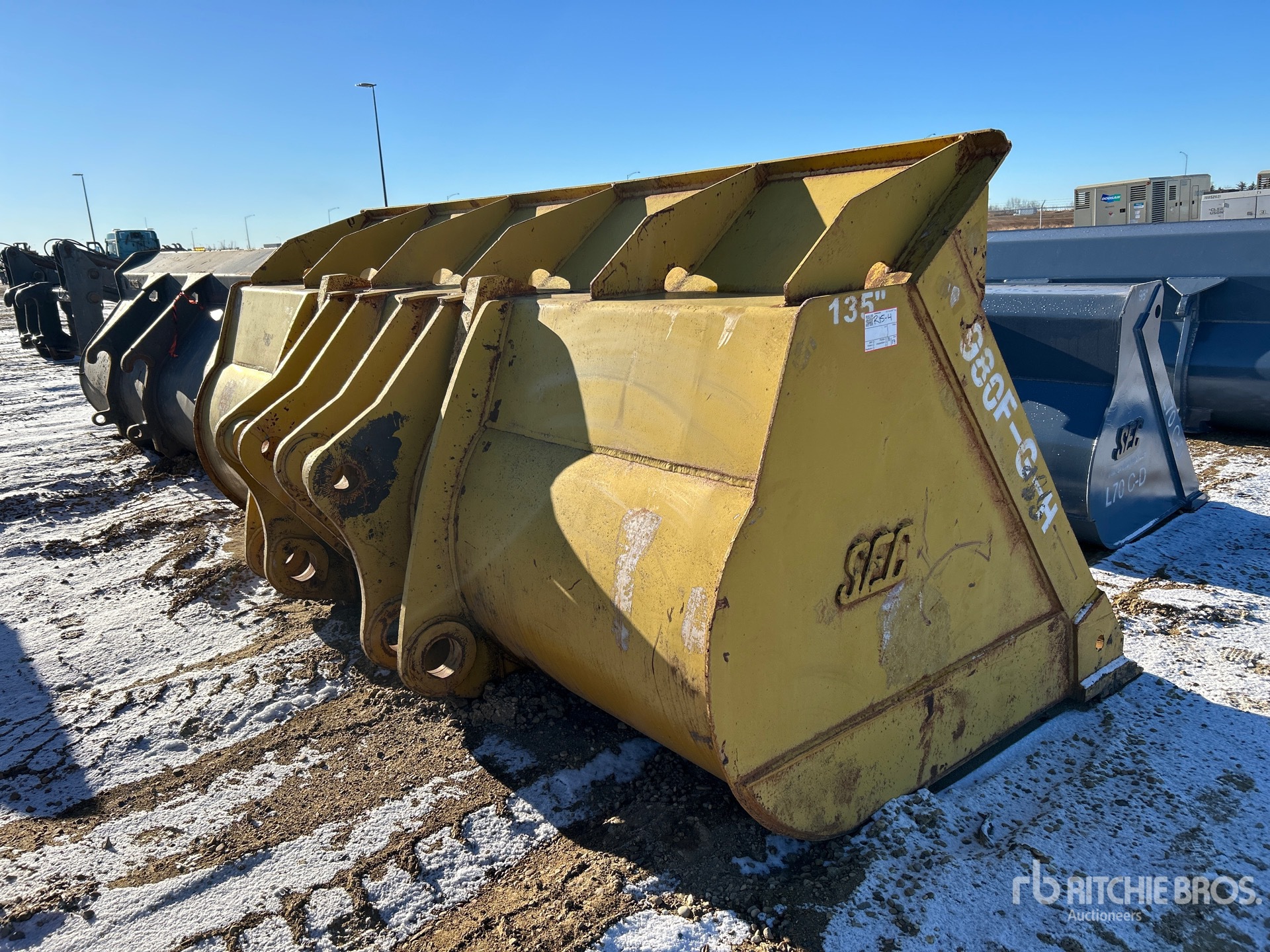 General Appearance with Bild, Ecke hinten rechts