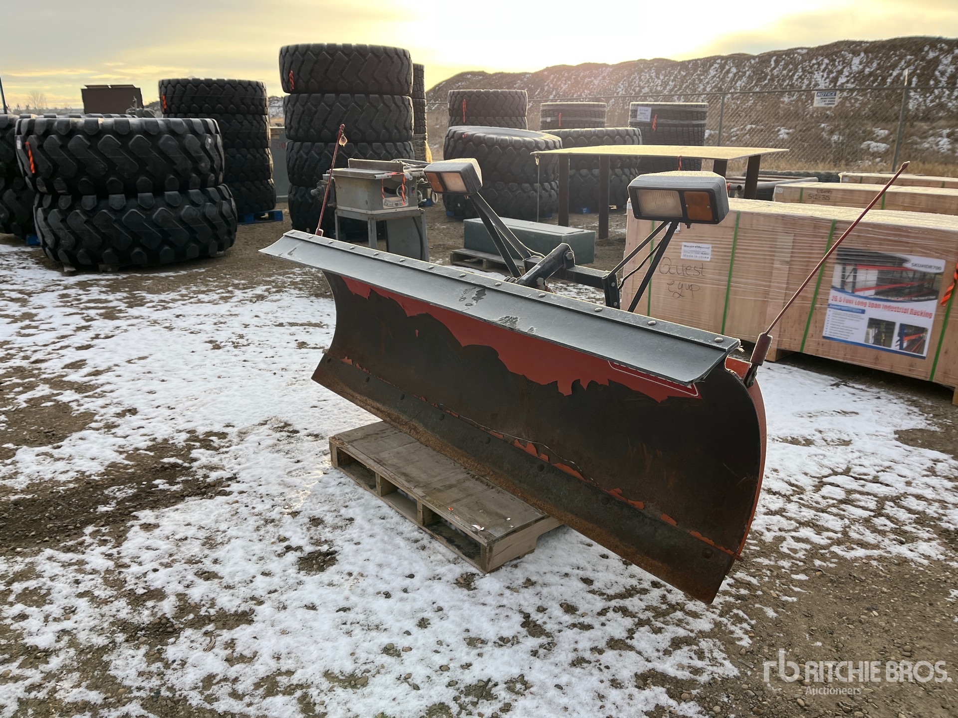 General Appearance with Picture, Left Front Corner