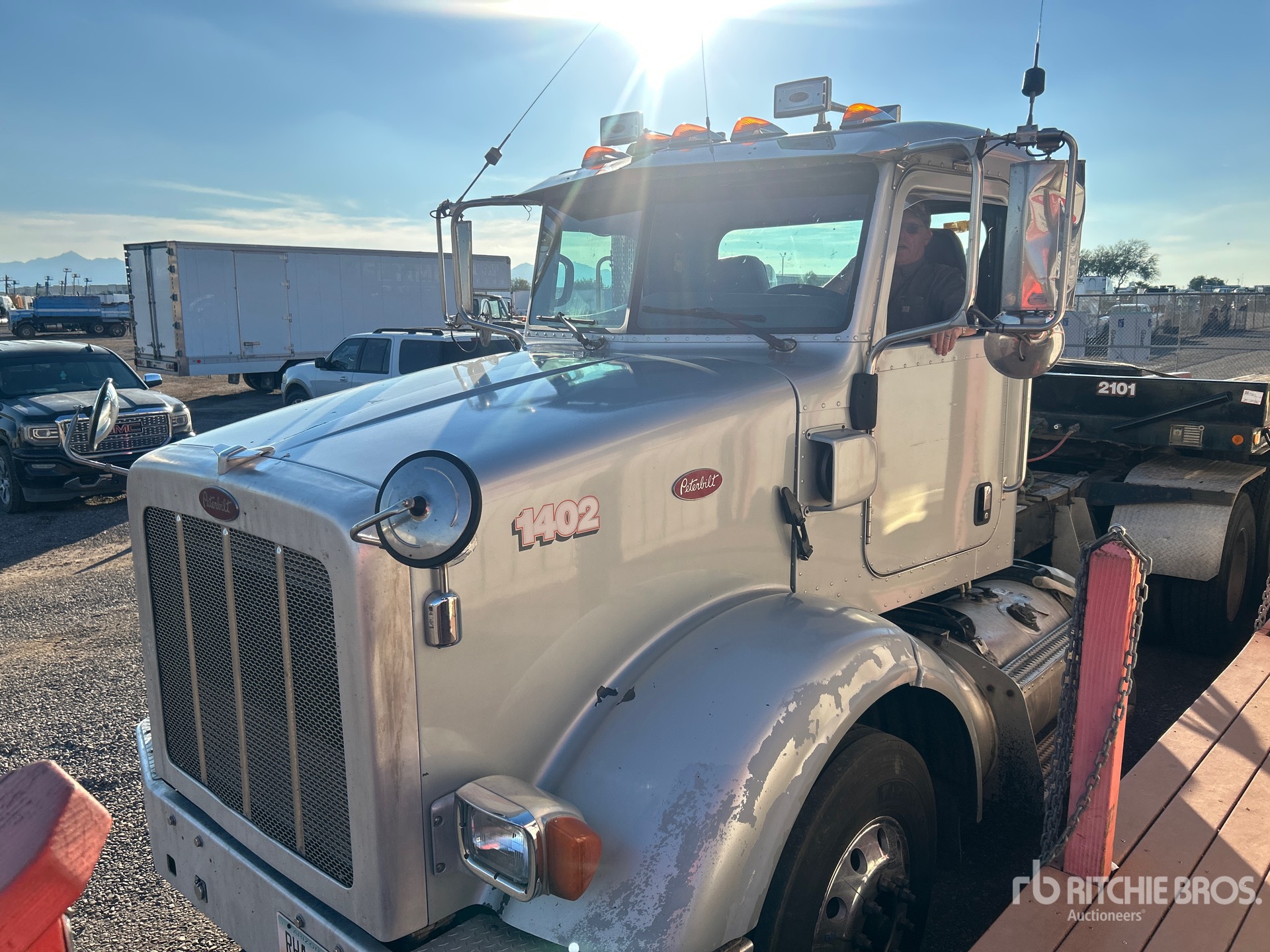 General Appearance with Featured Photo