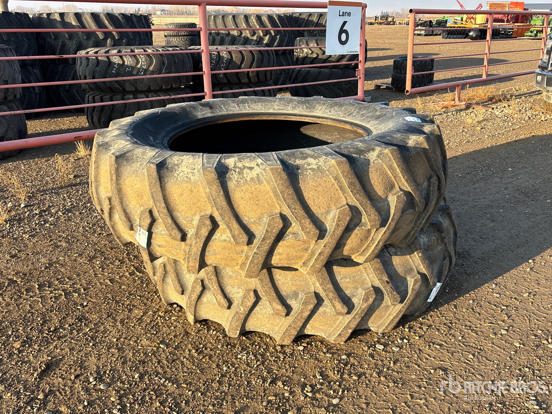 General Appearance with Foto, angolo anteriore sinistro