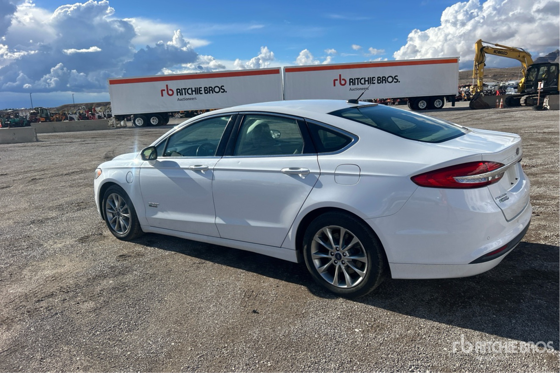 Aspect général with Image, coin arrière gauche