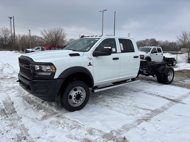 2024 Ram 5500 4x4 Crew Cab Cab and Chassis