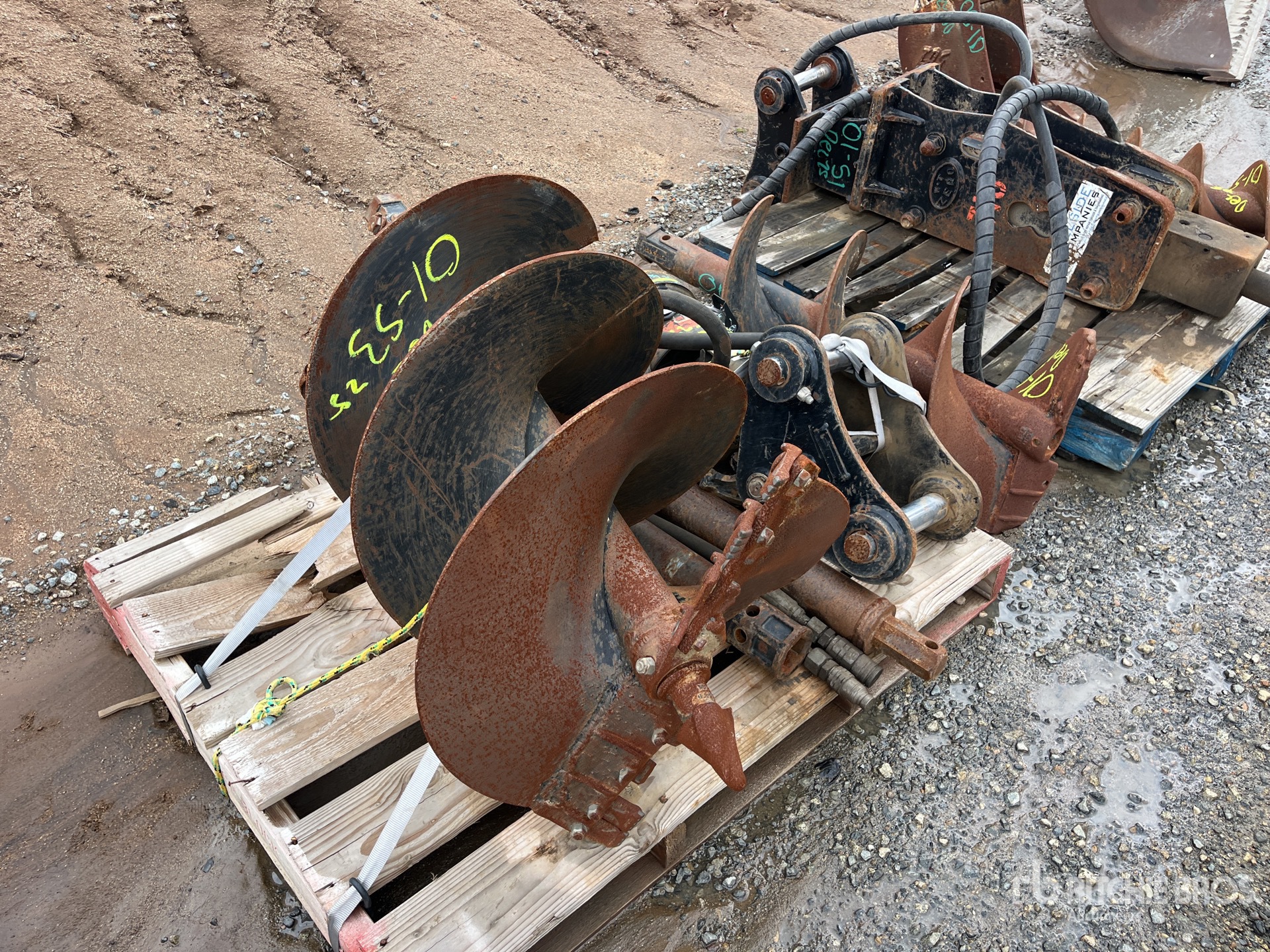 General Appearance with Bild, Ecke hinten links