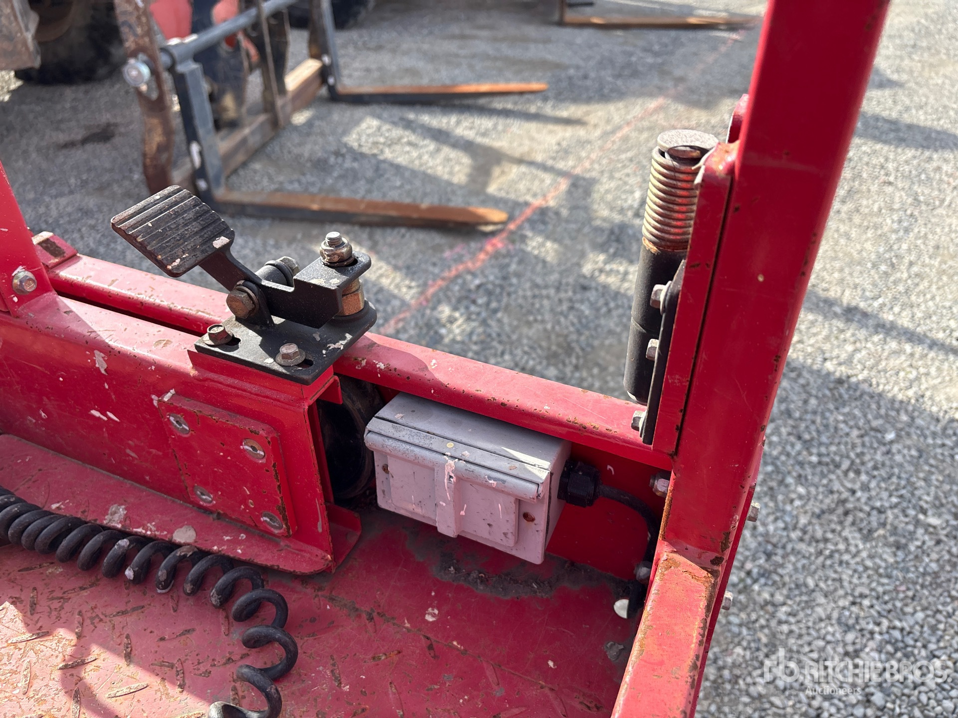 Control Station Upper with 