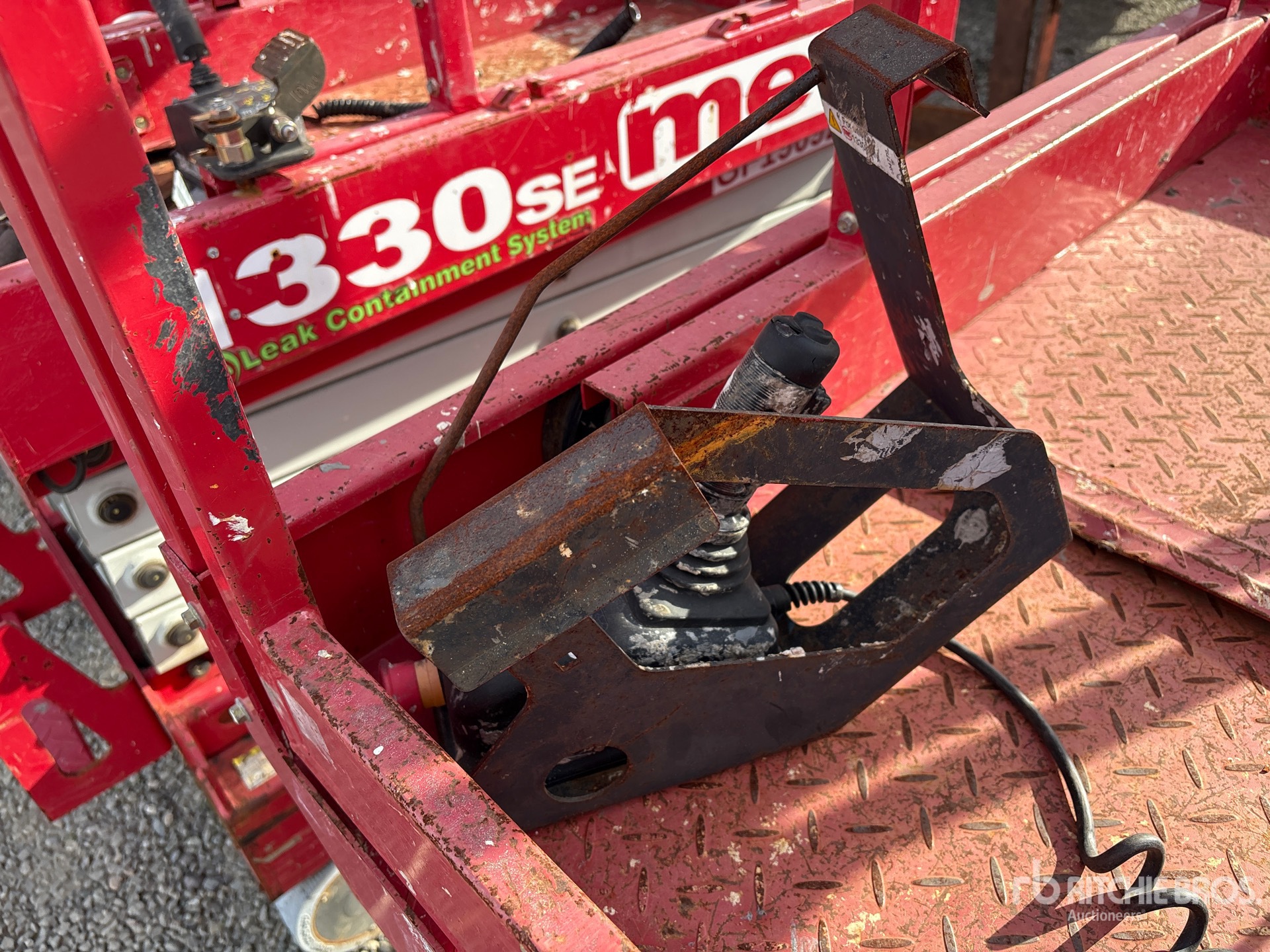 Control Station Upper with 