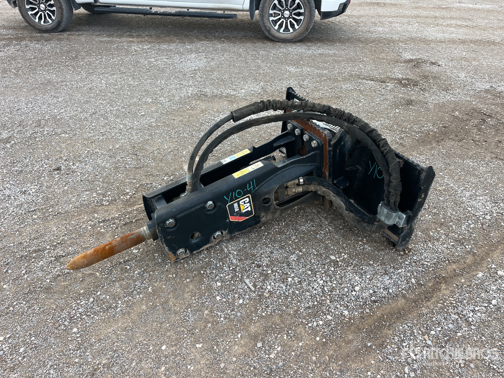 General Appearance with Picture, Left Front Corner