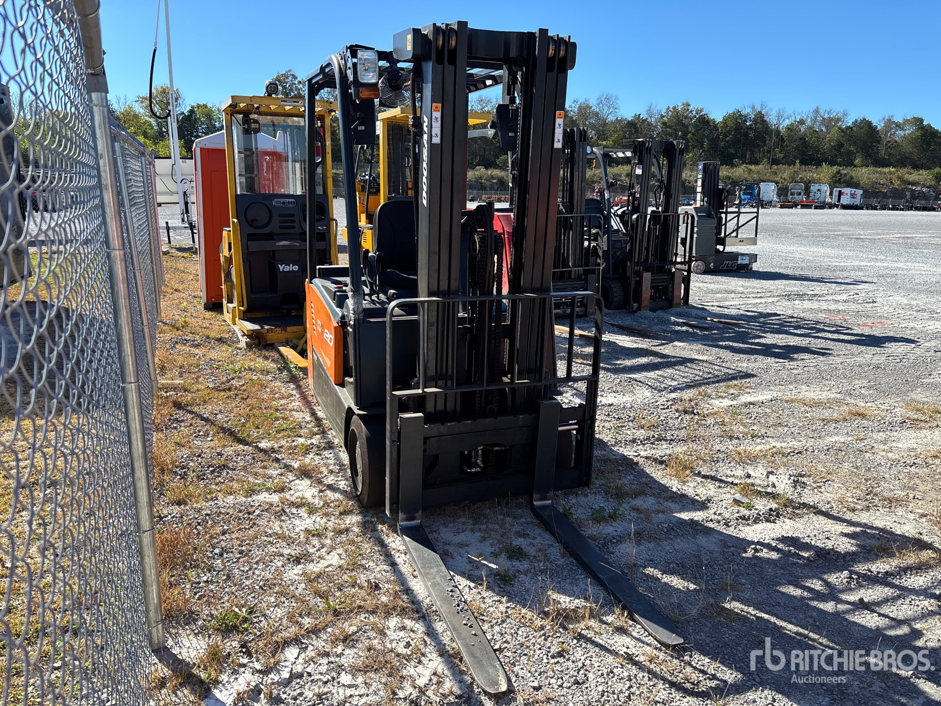 Aspect général with Image, coin avant droit