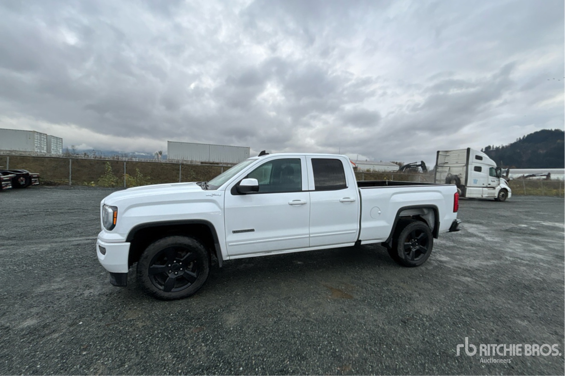 General Appearance with Picture, Left Front Corner