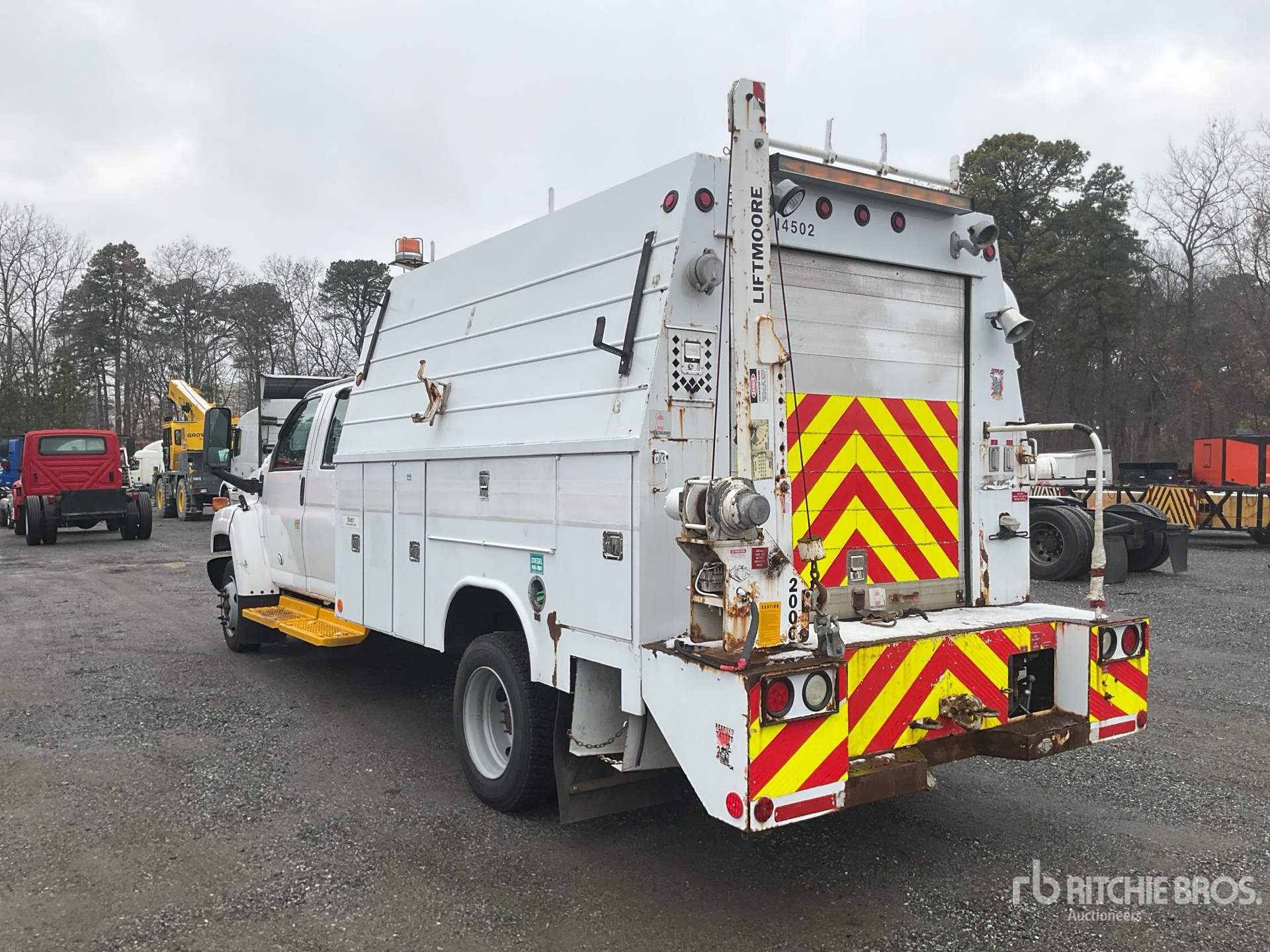 General Appearance with Picture, Left Rear Corner