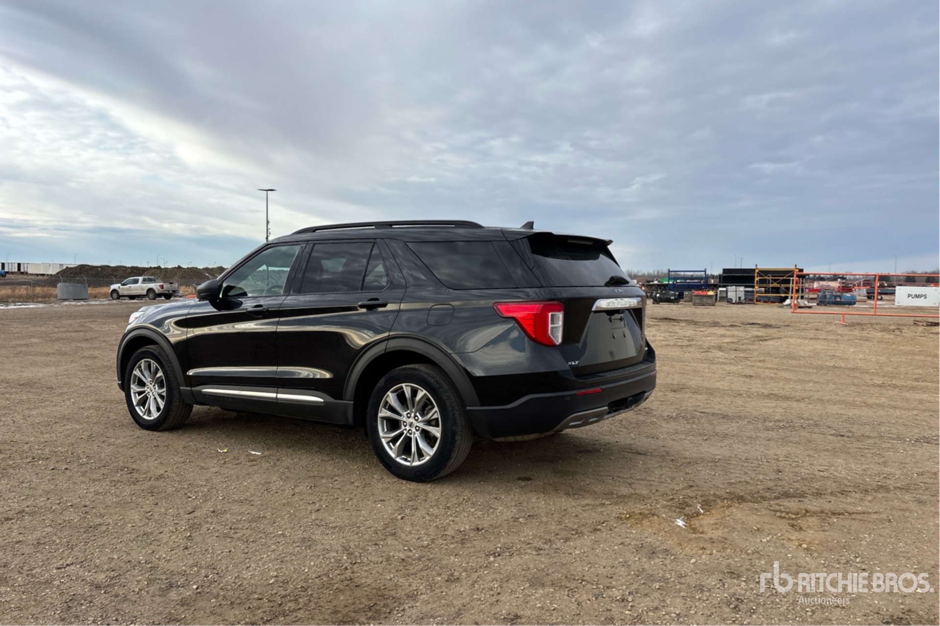 General Appearance with Picture, Left Rear Corner