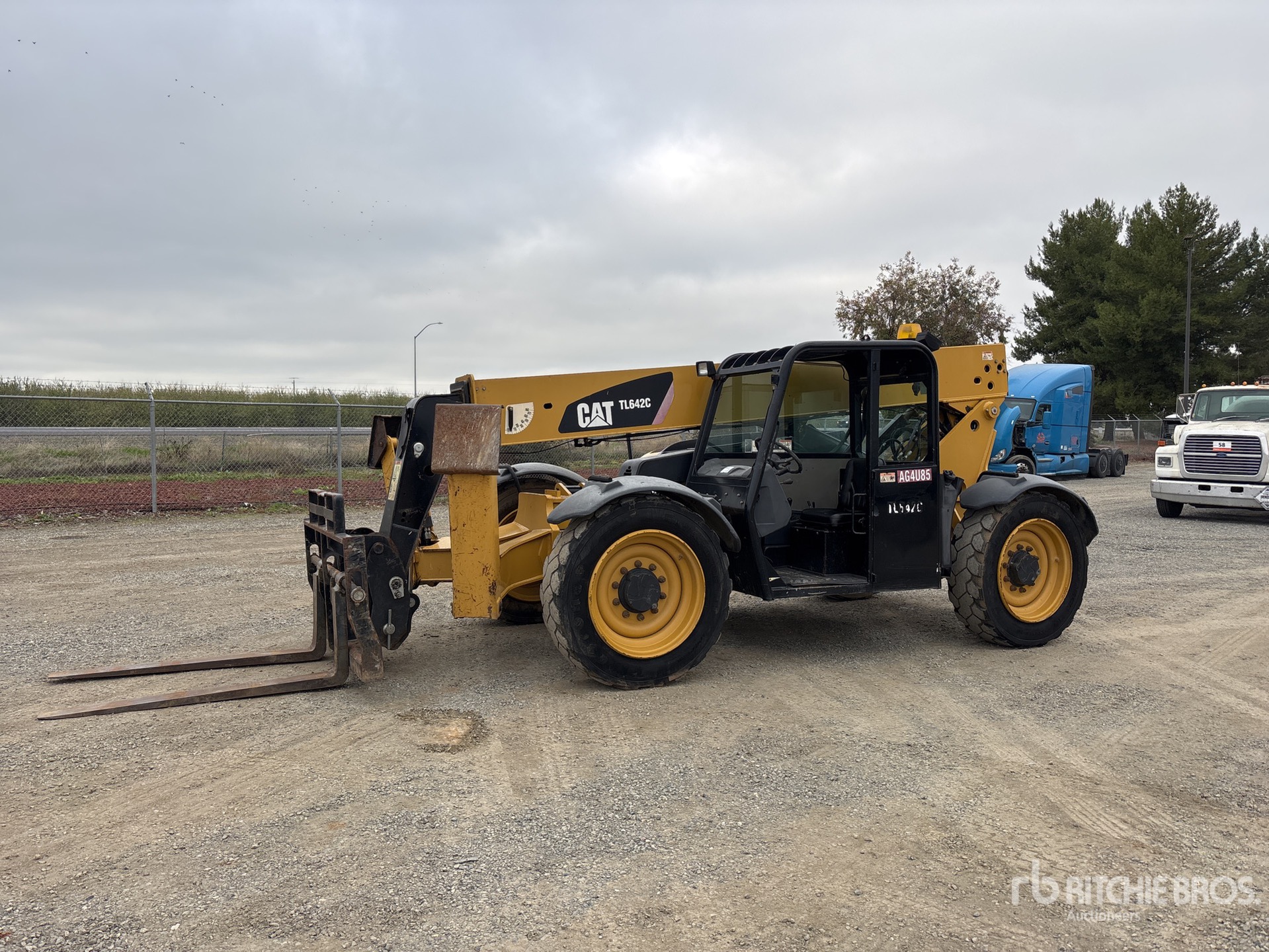 General Appearance with Featured Photo