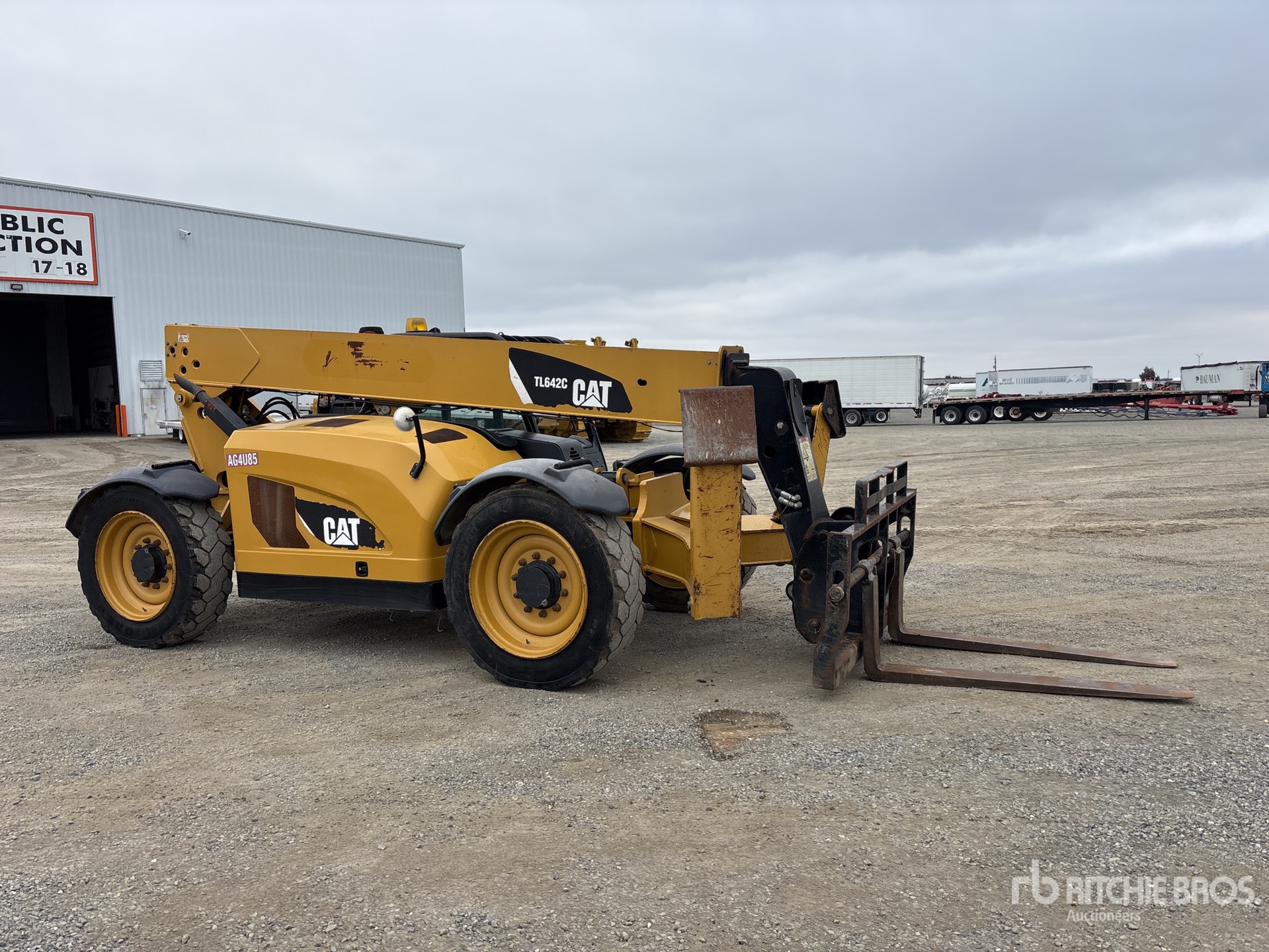 General Appearance with Image, coin avant droit