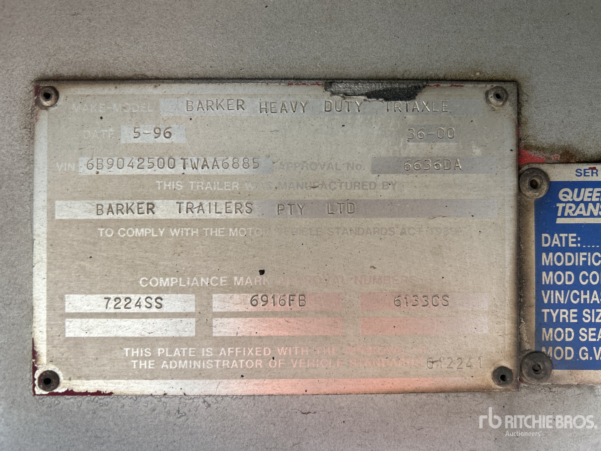 General Appearance with Numéro de série/Numéro d'identification du véhicule automobile