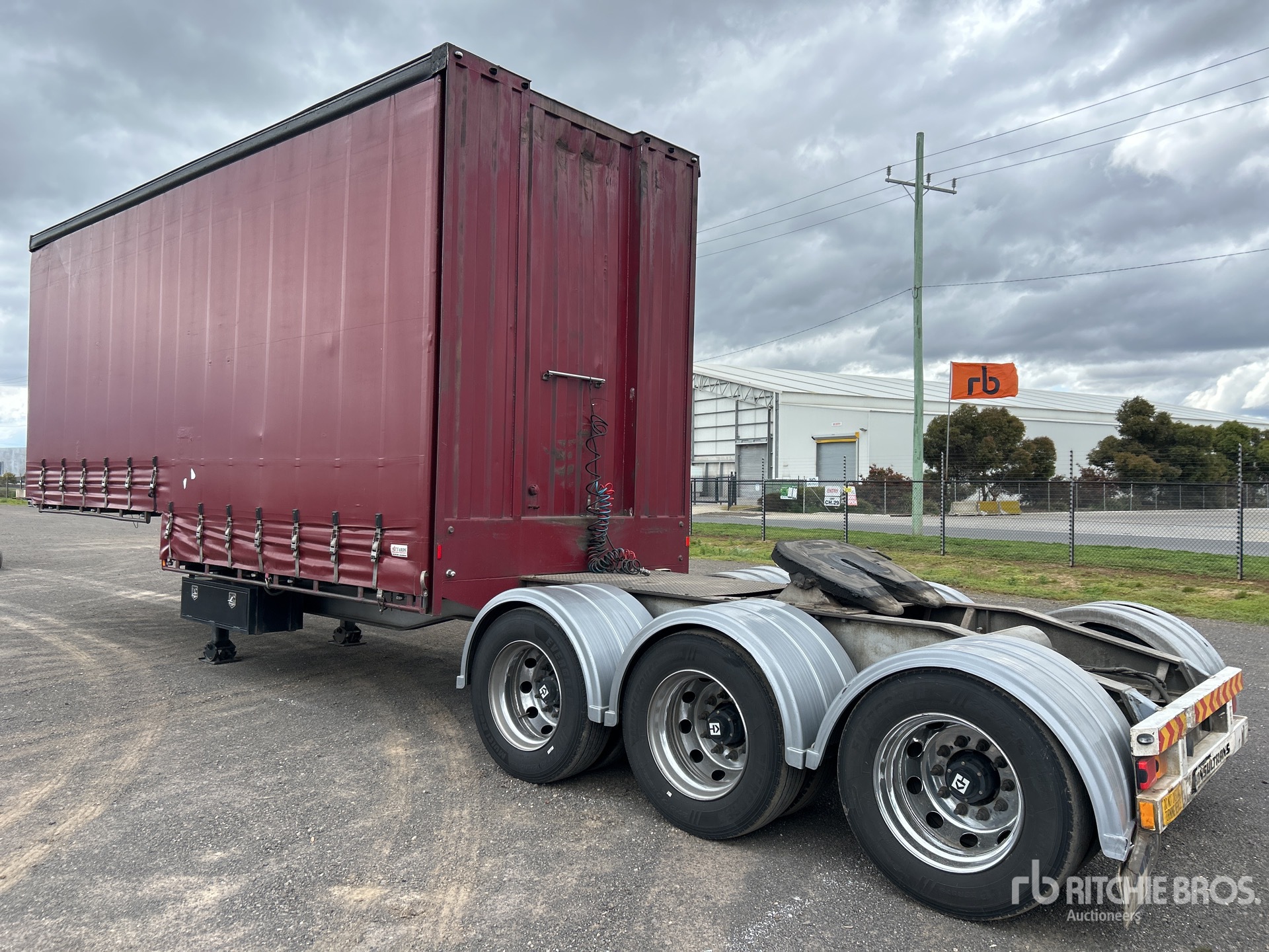 General Appearance with Picture, Right Rear Corner