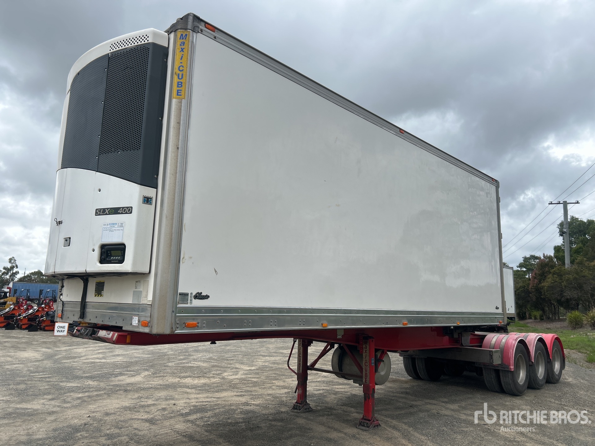 General Appearance with Picture, Right Front Corner