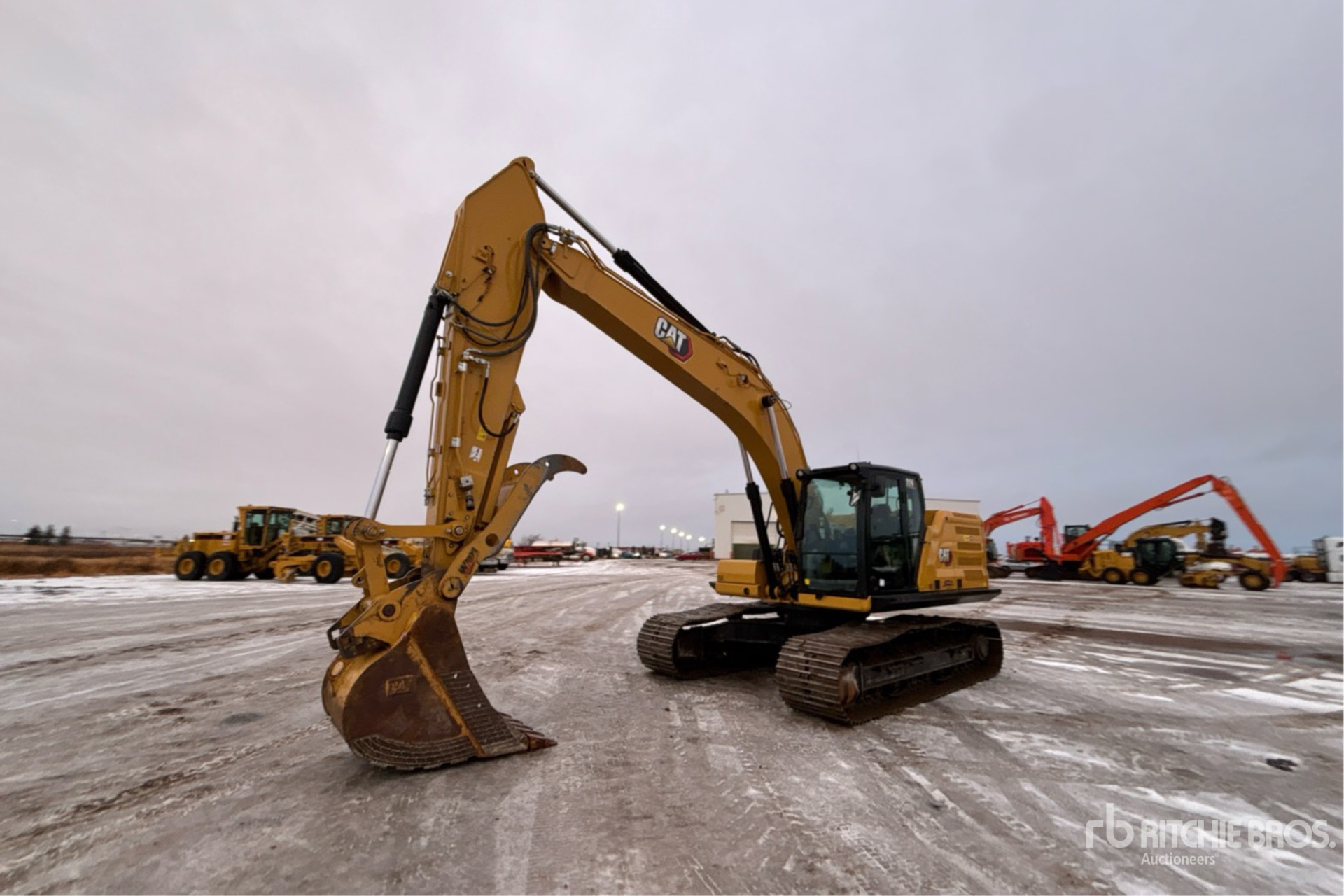 General Appearance with Picture, Left Front Corner