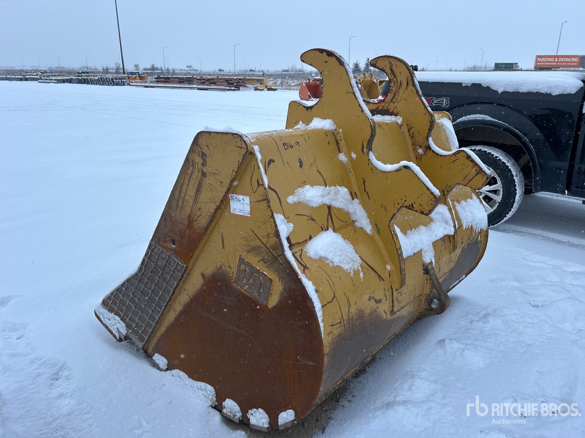 General Appearance with Bild, Ecke hinten links