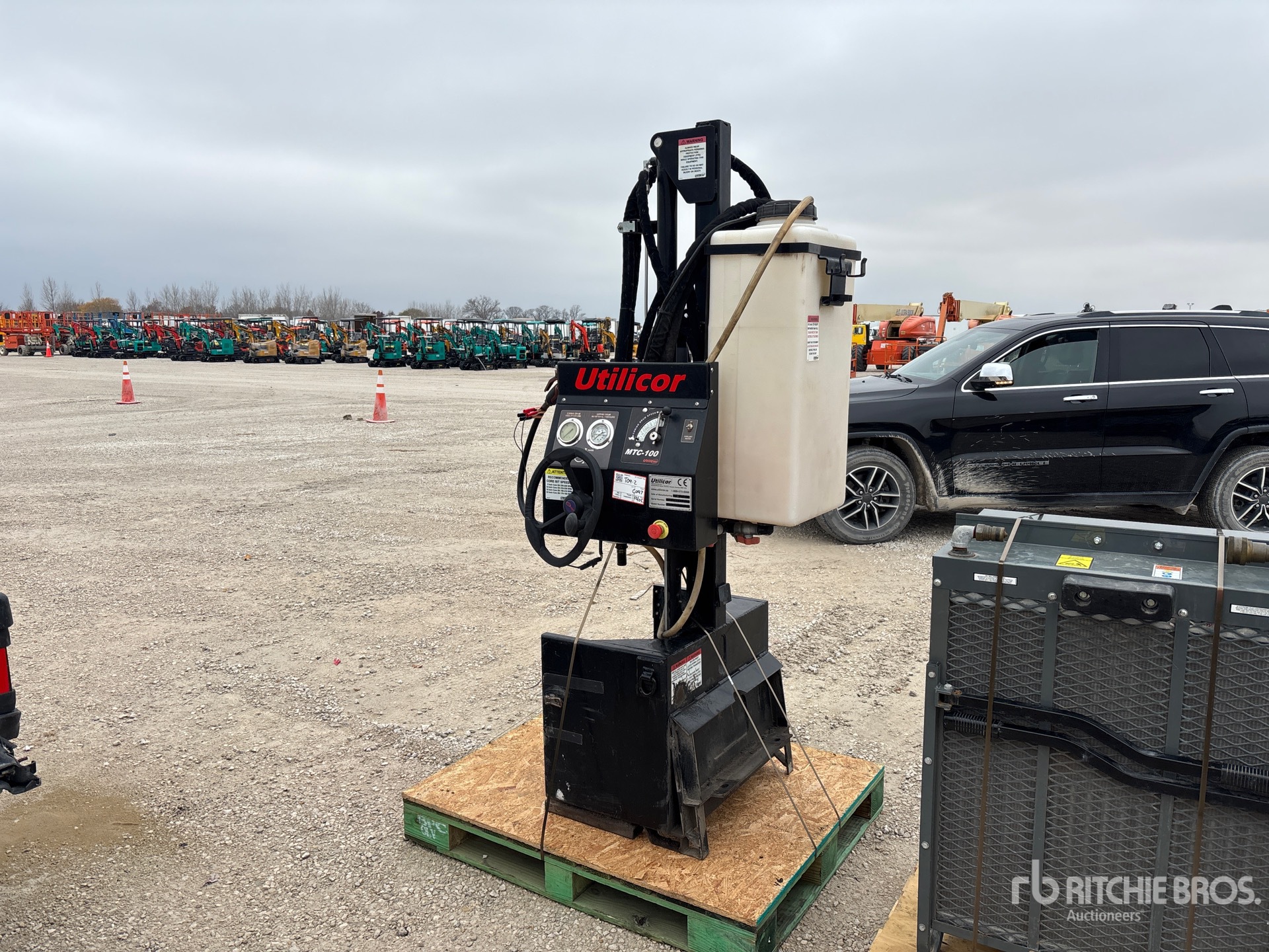 General Appearance with Picture, Left Front Corner