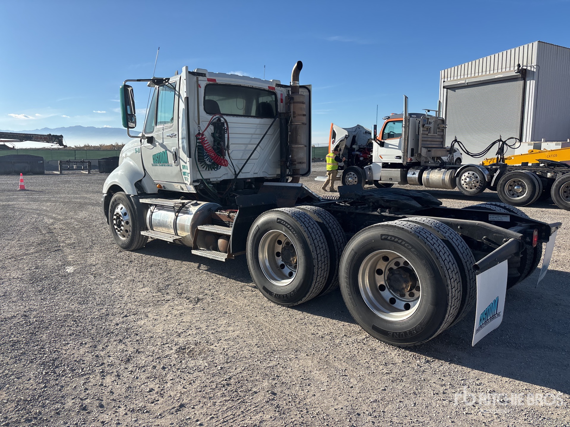 General Appearance with Picture, Left Rear Corner