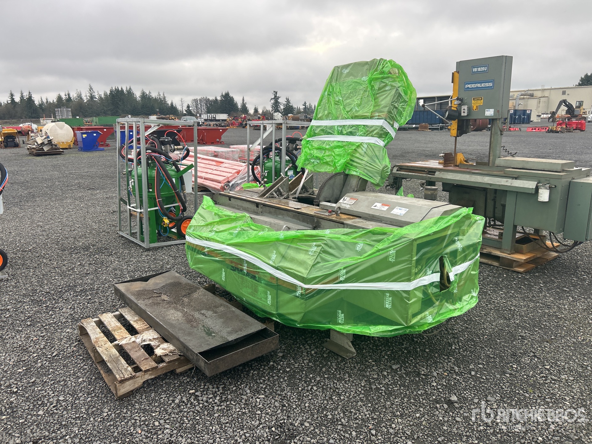 General Appearance with Picture, Left Front Corner